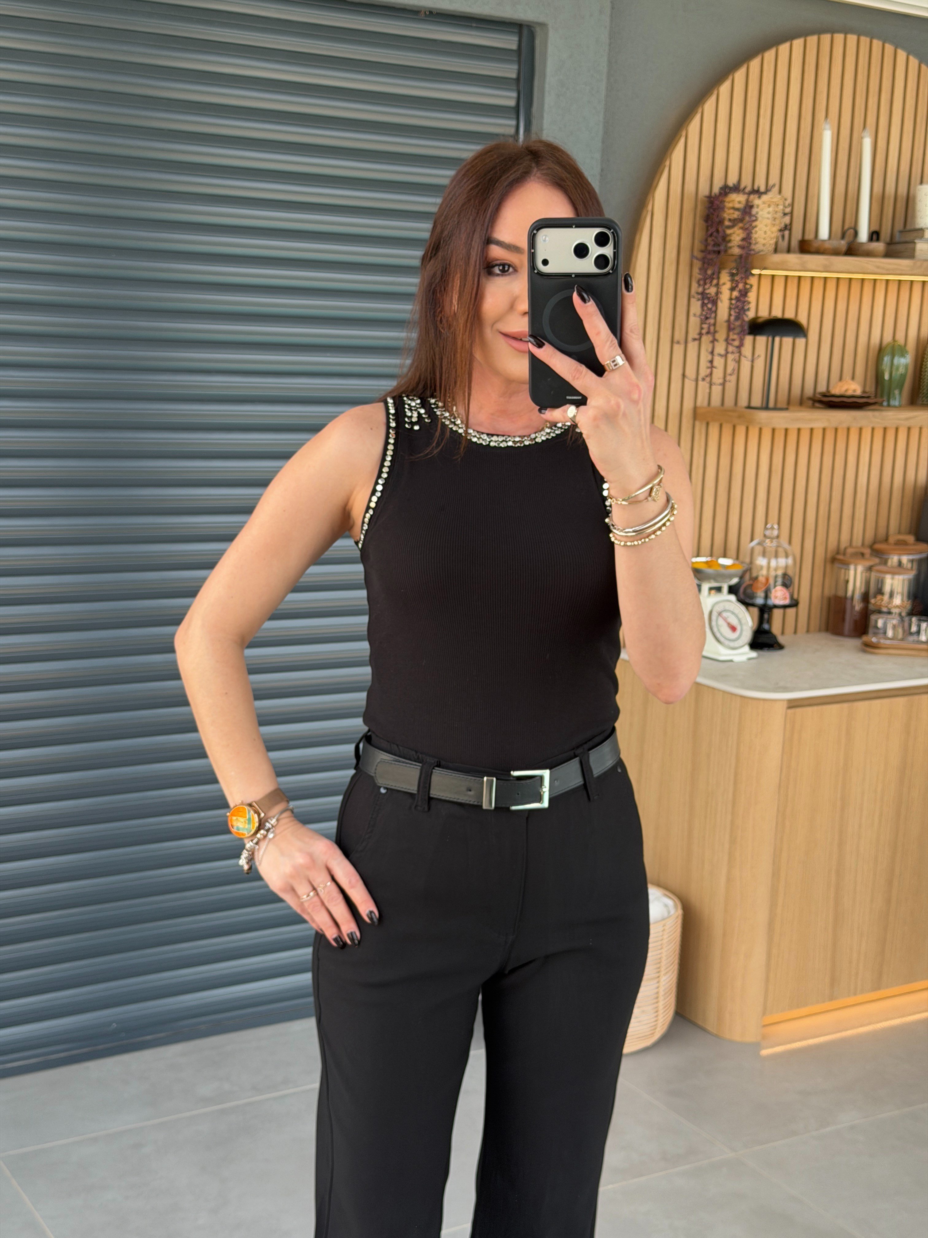Yaka Ve Kol Taşlı Body SİYAH