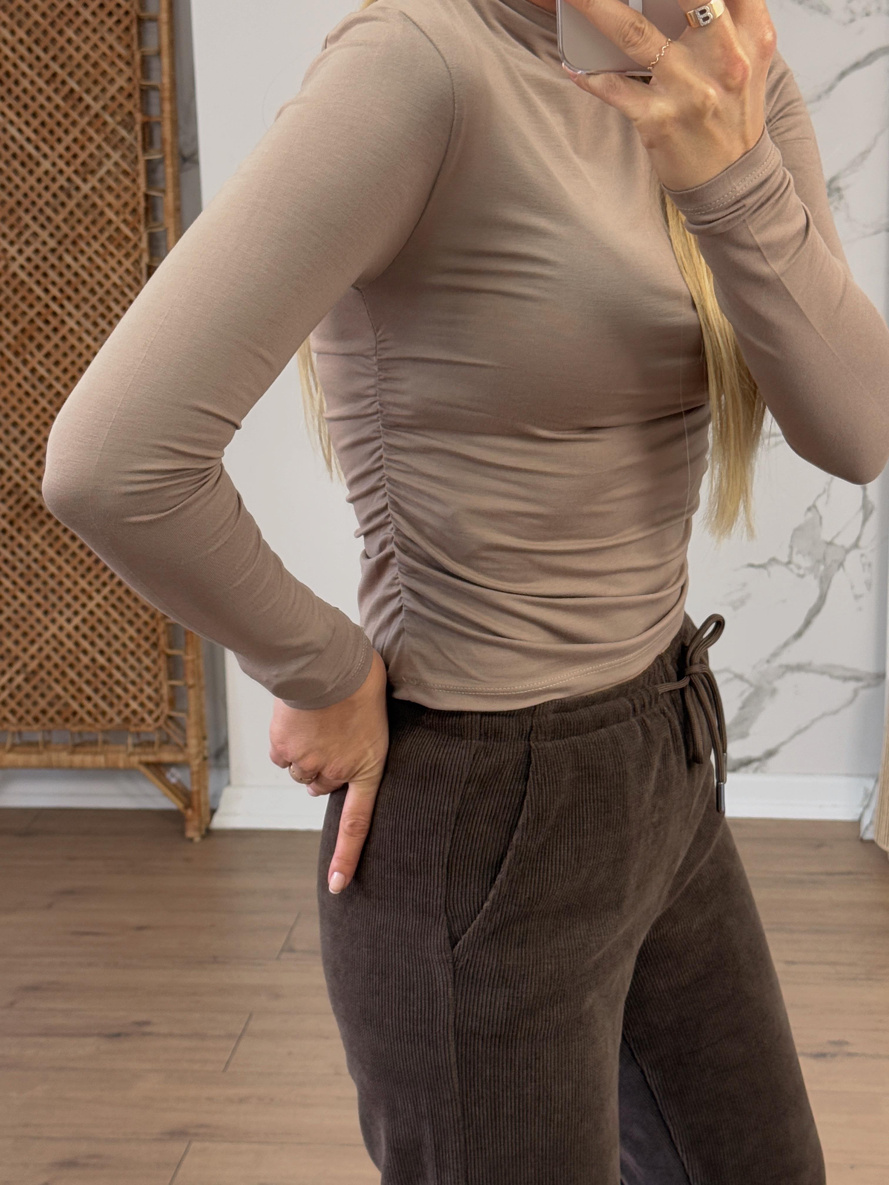 Yanları Büzgülü Uzun Kollu Body VİZON