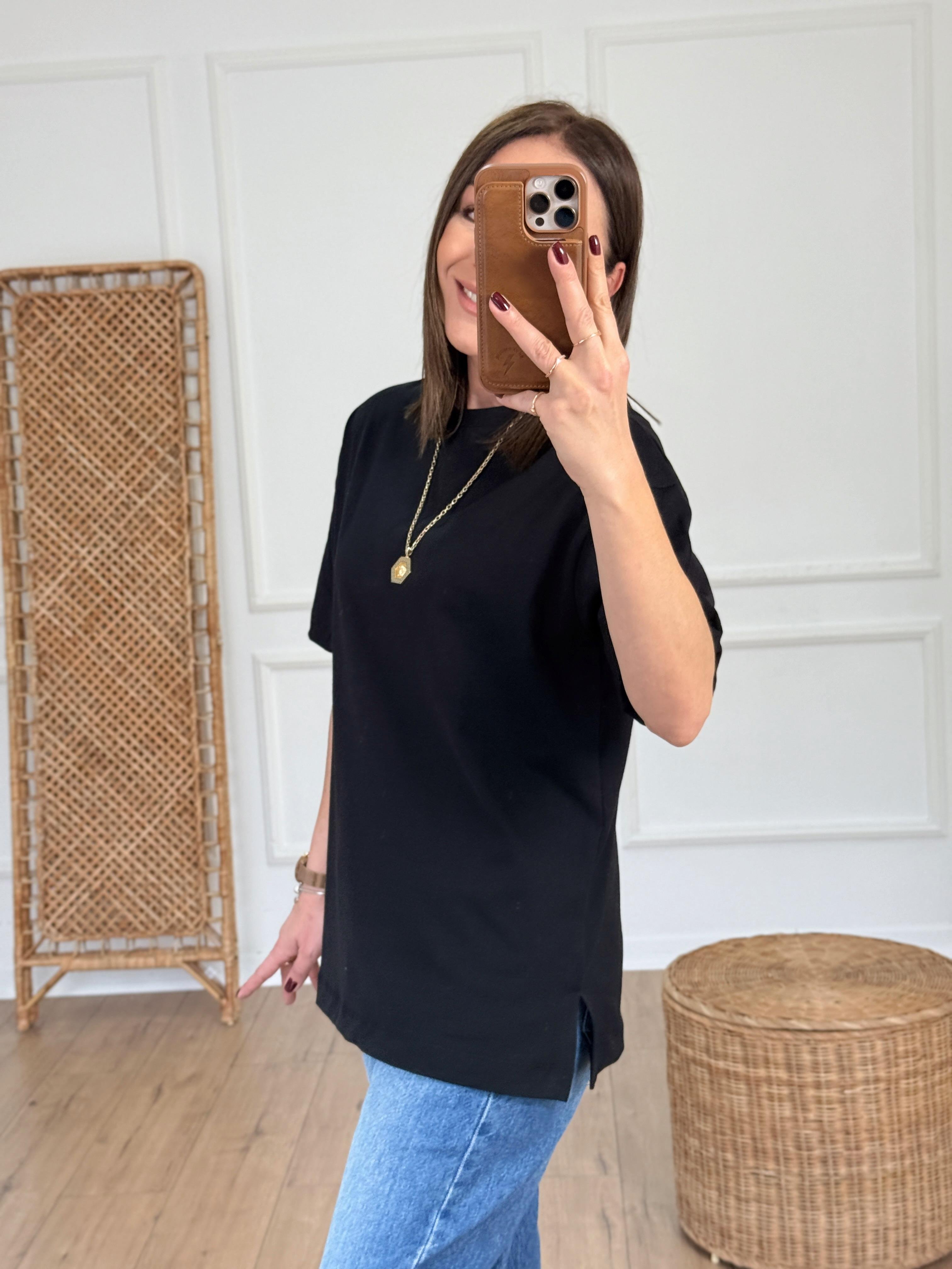 Yanları Yırtmaçlı Basic Tshirt SİYAH