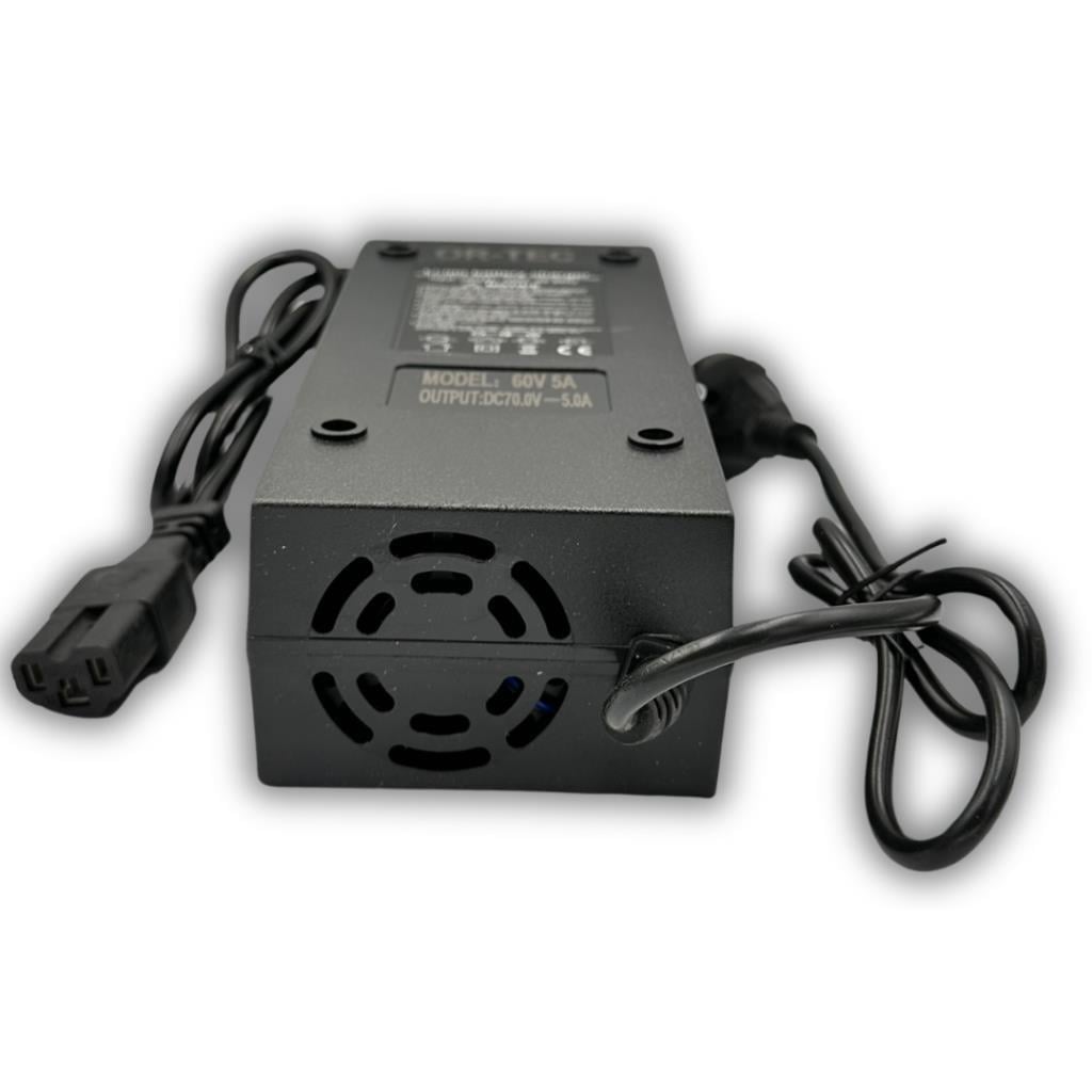 60V 15-20AH Lityum LiFePO4 Elektrikli Motosiklet Aküsü - 60V 5A Lityum Şarj Aleti Seti