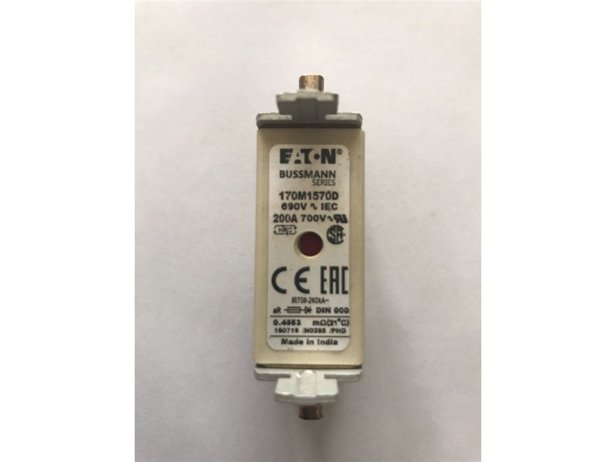 Bussmann 170M1570 200A NH000 Hızlı Bıçaklı Sigorta