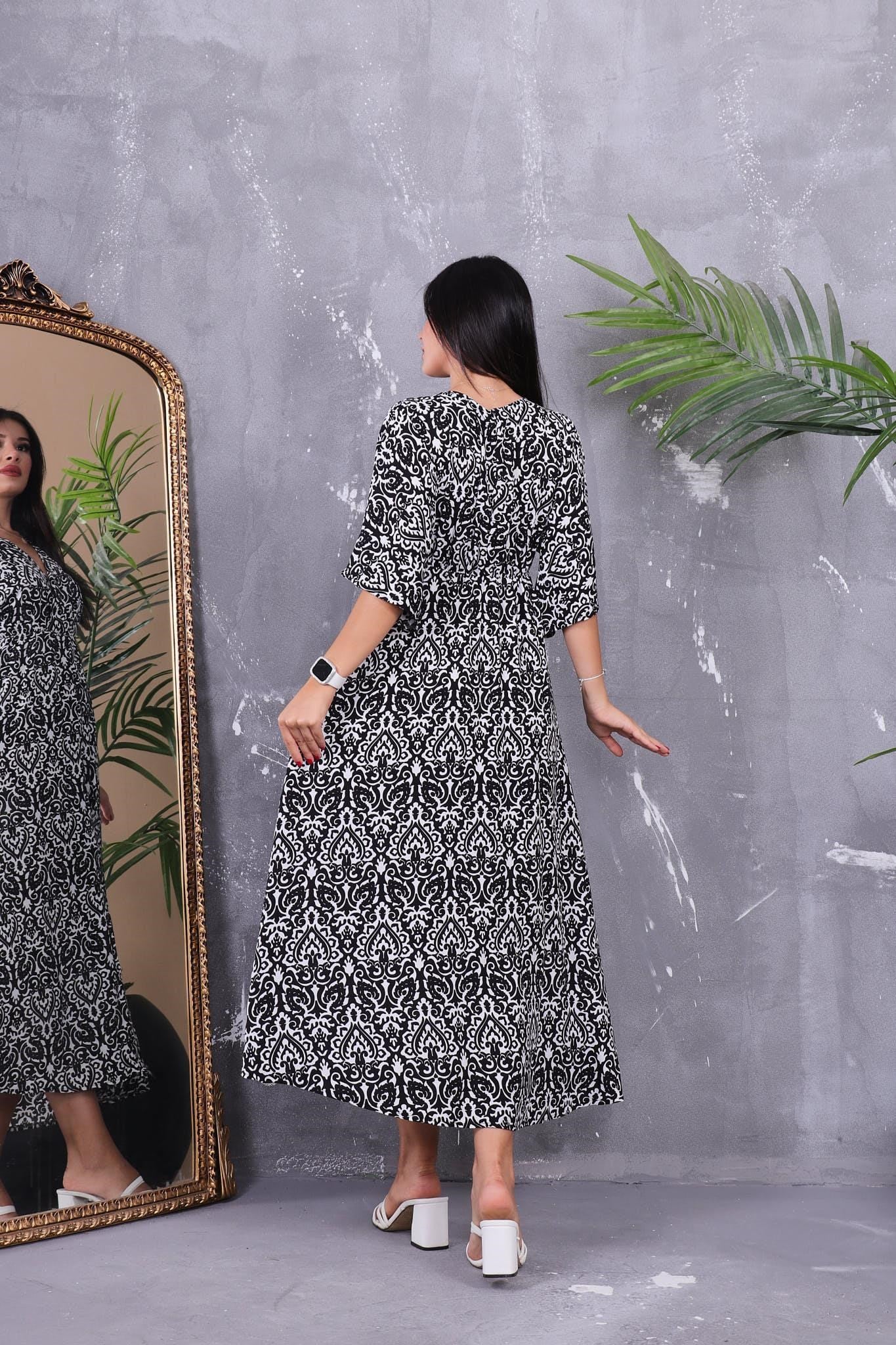 Elbise Beli Lastikli Kilim Desen Elbise
