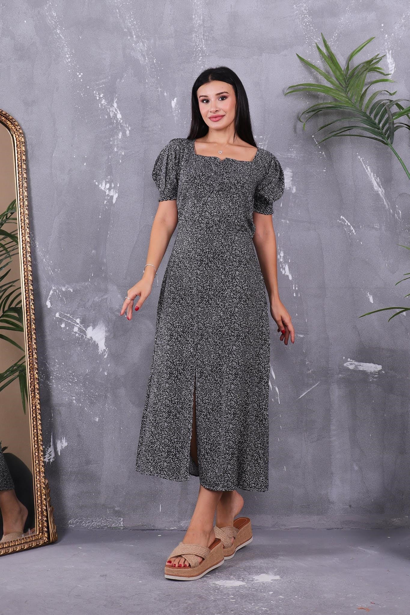 Elbise Beli Lastikli Kilim Desen Elbise
