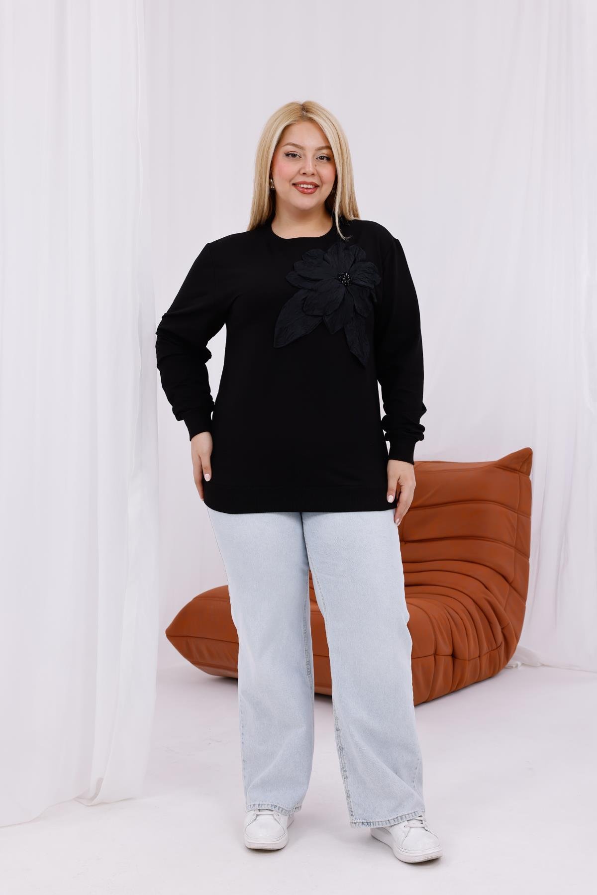 Uzun Kol Bluz Büyük Beden Çiçek Motifli Sweatshirt