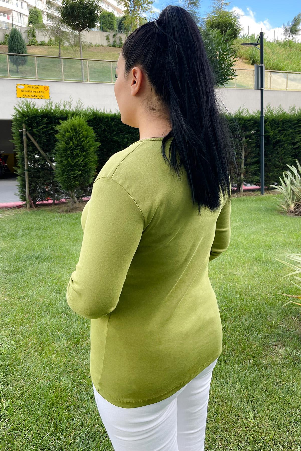 Bluz Büyük Beden Düğme Detaylı Pamuklu Bluz Yağ Yeşili