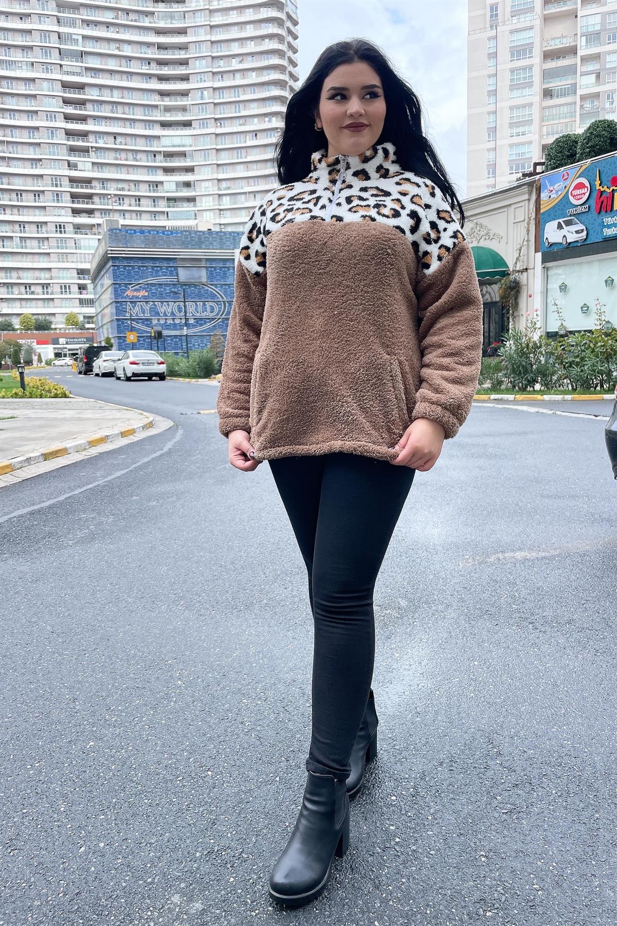 Mont Büyük Beden Fermuarlı Pofuduk Peluş Mont Leopar
