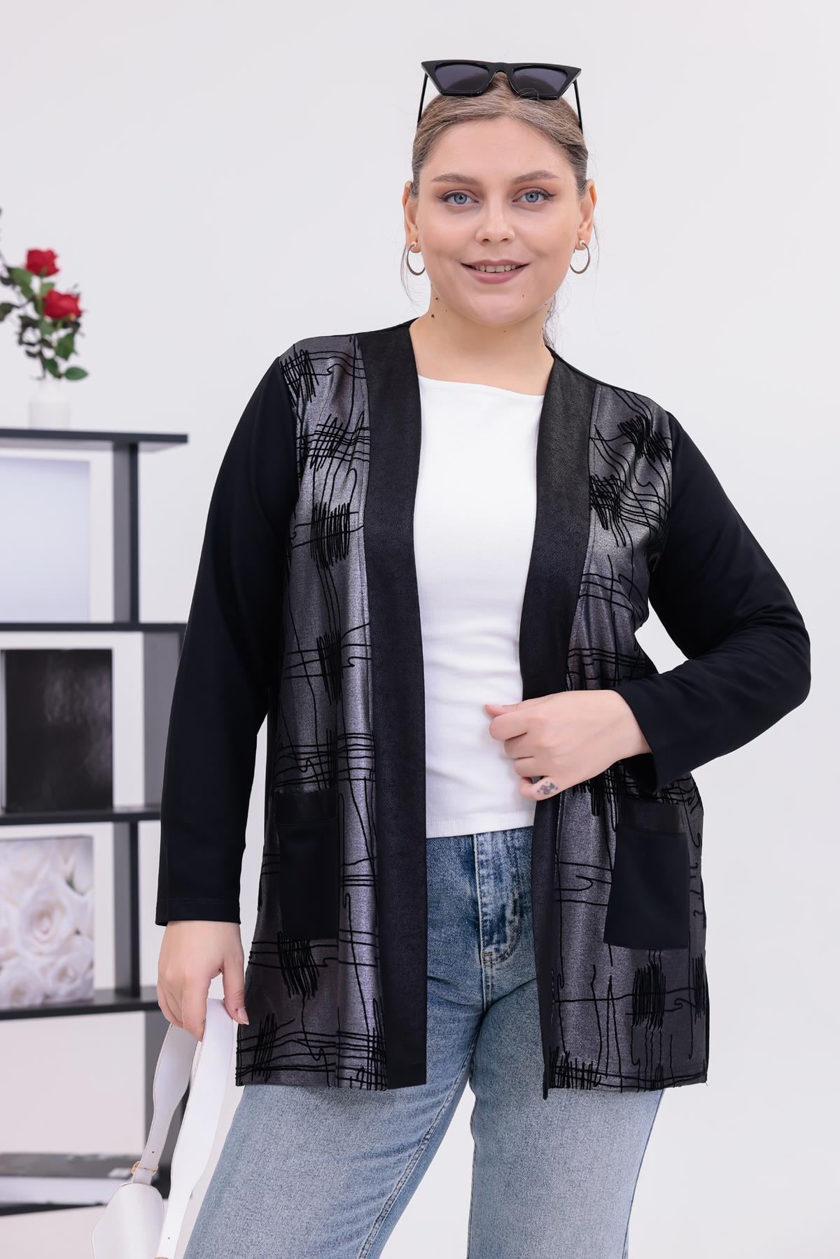 Hırka Büyük Beden Gümüş Detaylı Cepli Hırka