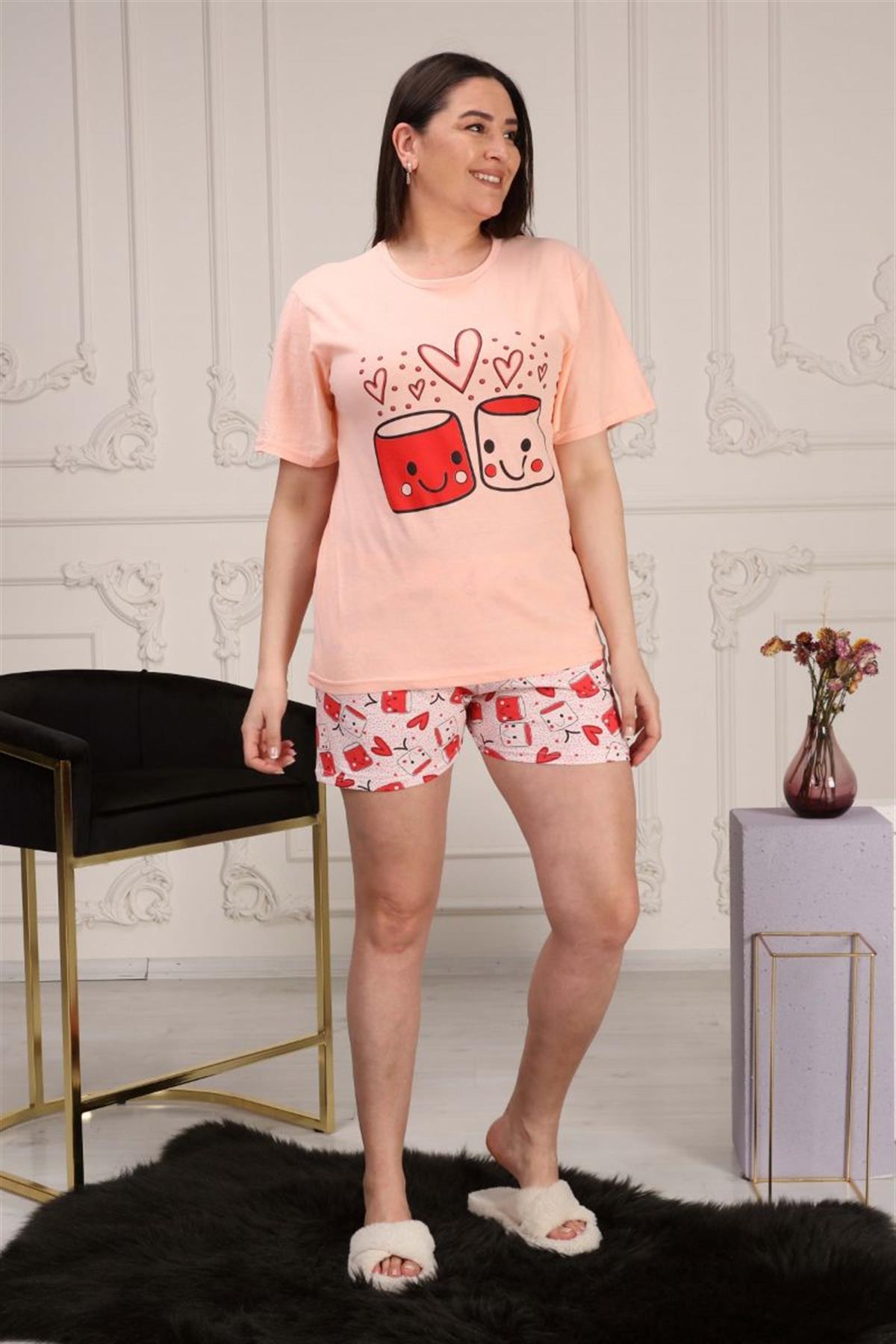 Pijama Takımı Büyük Beden Kalp Baskılı Şortlu Pijama Takımı Yavruağzı