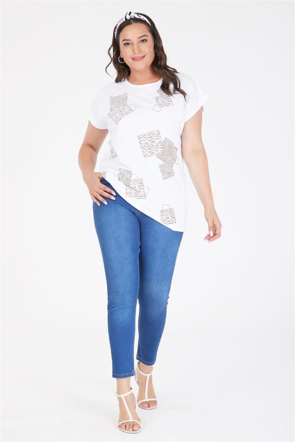 Tshirt Büyük Beden Kare Desenli Yarasa Kol T-Shirt Beyaz