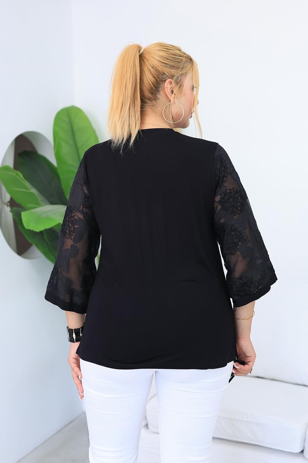 Kısa Kol Bluz Büyük Beden Kolları İşleme Detaylı Bluz