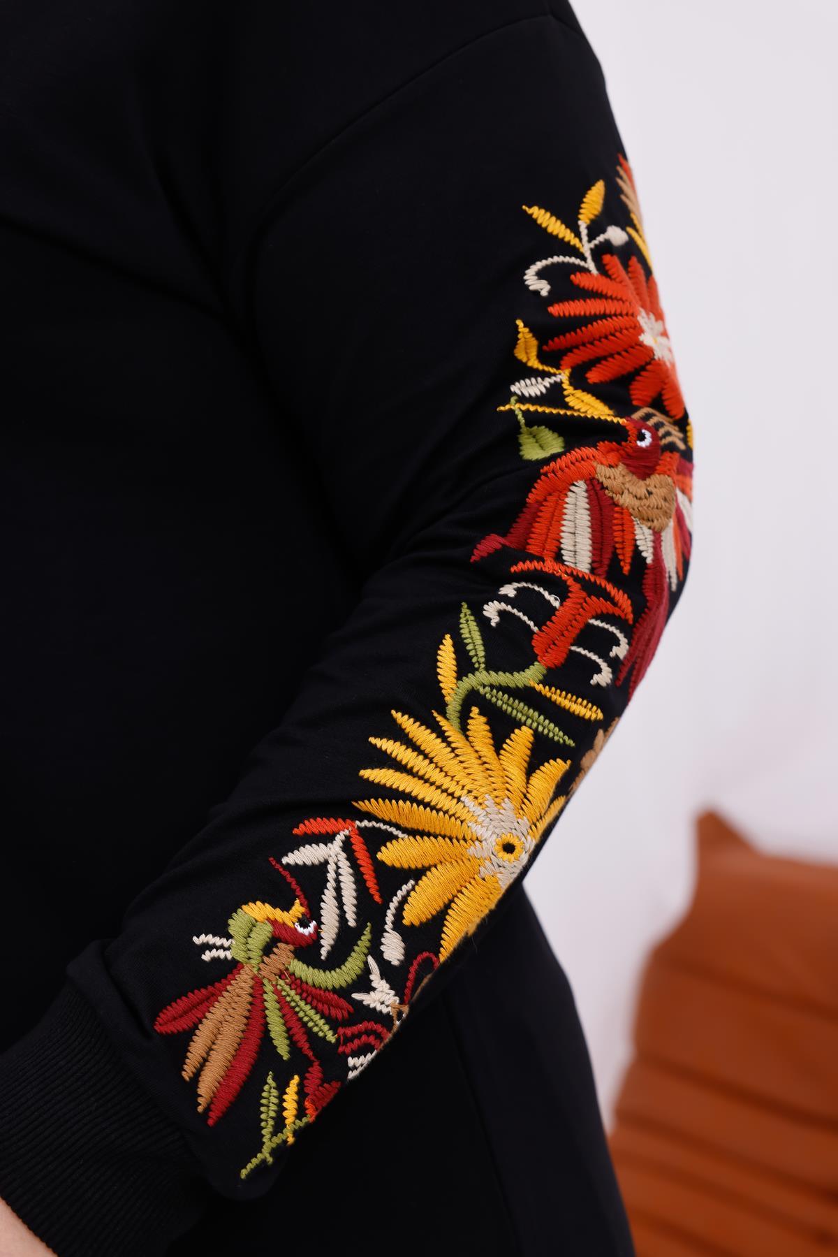 Uzun Kol Bluz Büyük Beden Kolları Nakışlı Sweatshirt