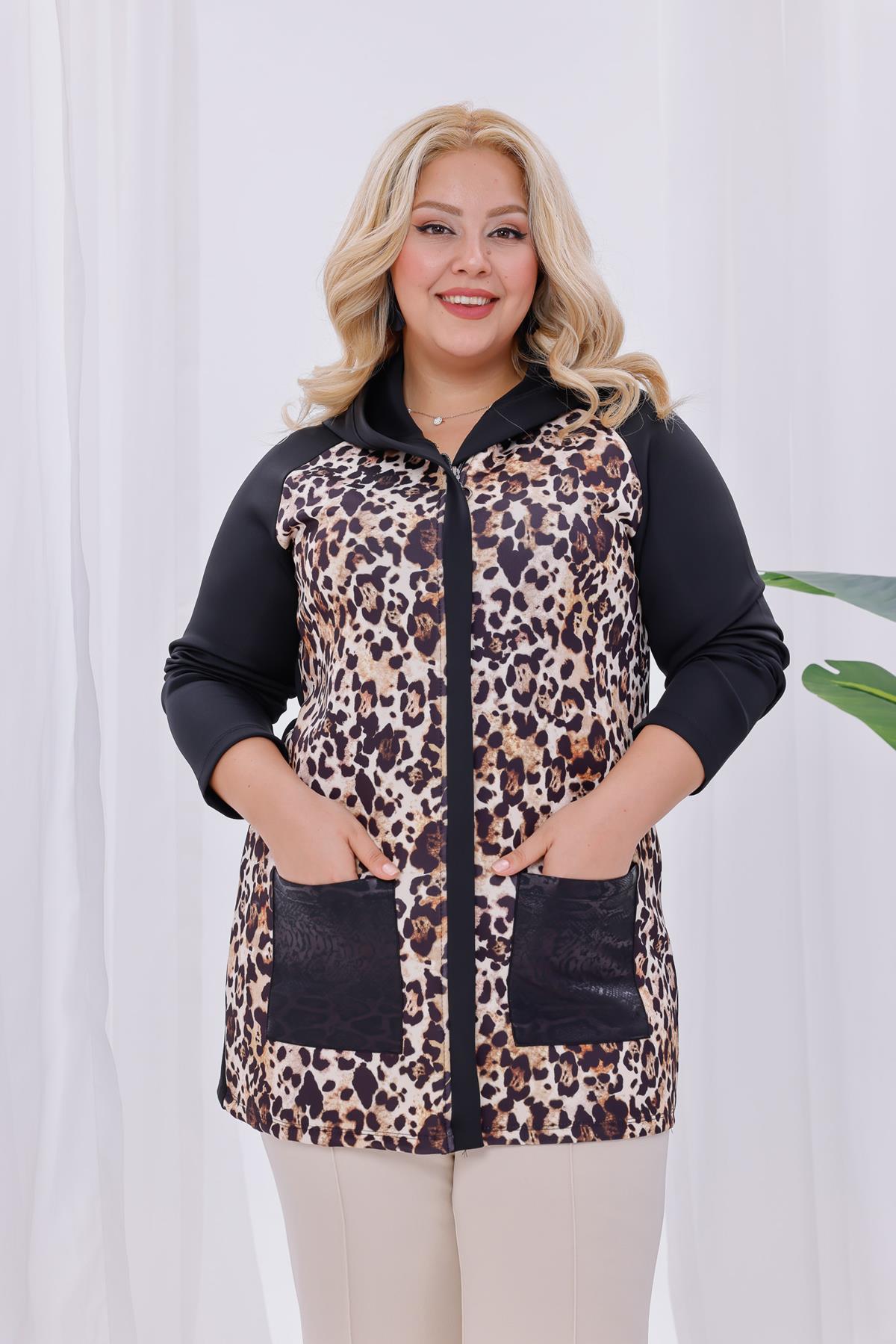 Hırka Büyük Beden Leoparlı Cepli Scuba Kumaş Hırka