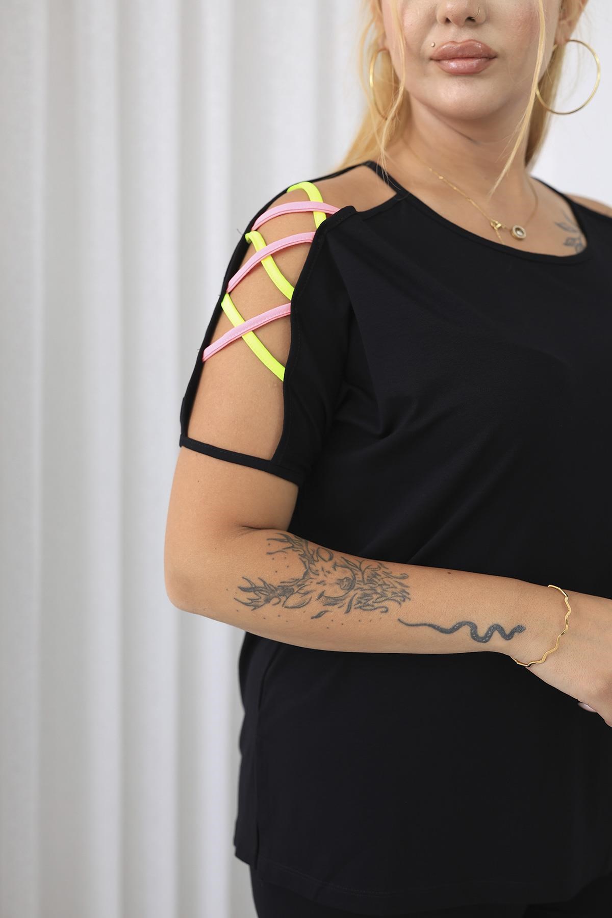 İkili Takım Büyük Beden Neon Şerit Detaylı Kapri Takım