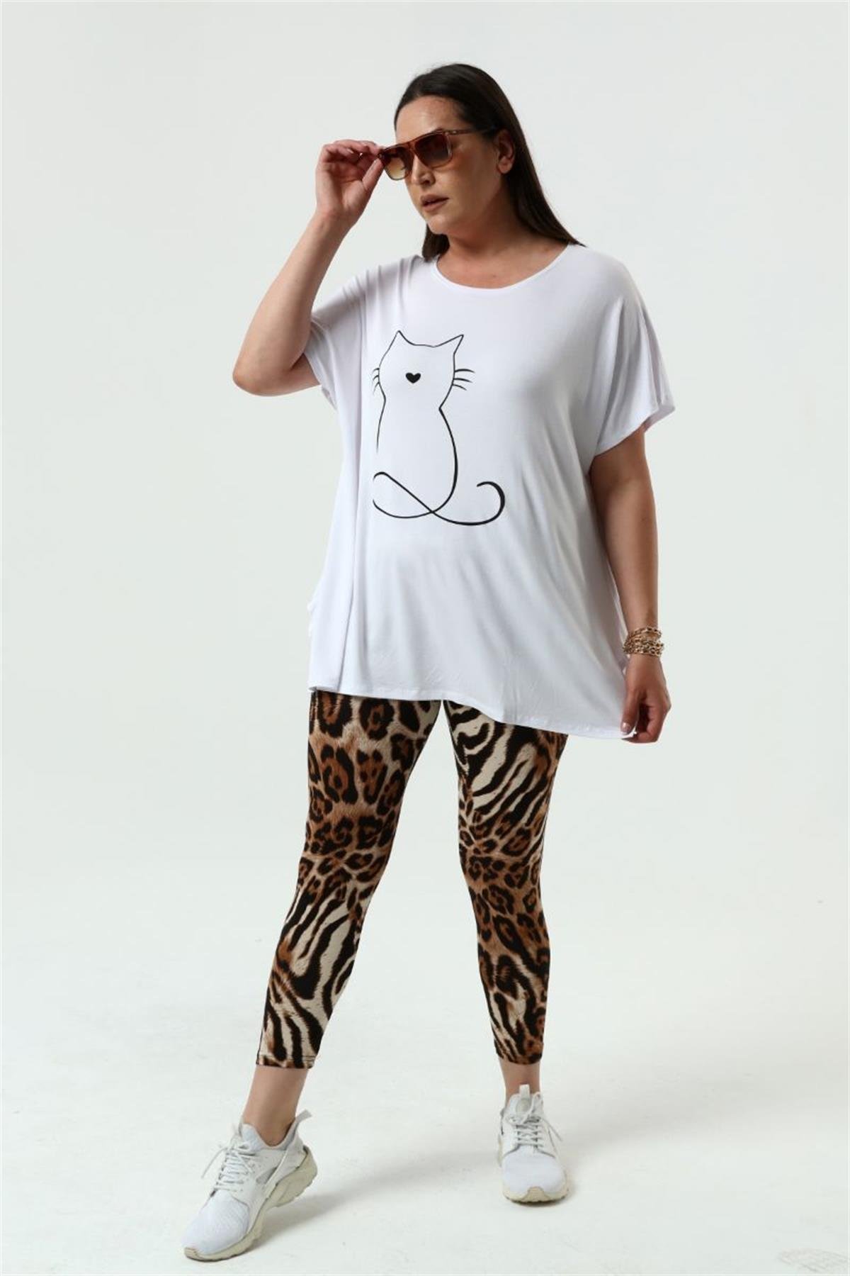 Tshirt Büyük Beden Salaş Kedi Baskıl T-Shirt Beyaz