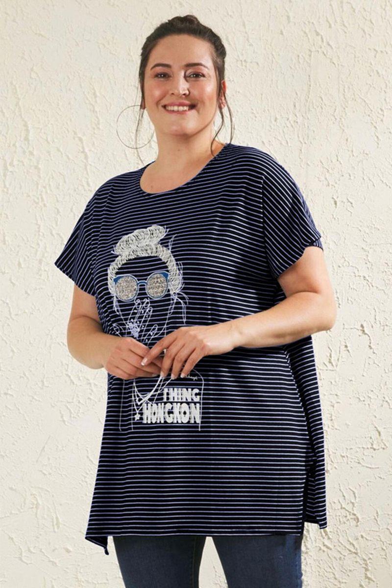 Tshirt Büyük Beden Salaş Kız Figürlü T-Shirt Lacivert Çizgili