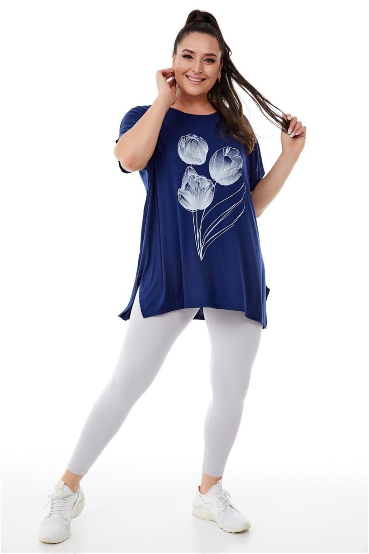 Tshirt Büyük Beden Salaş Lale Baskılı T-Shirt Lacivert