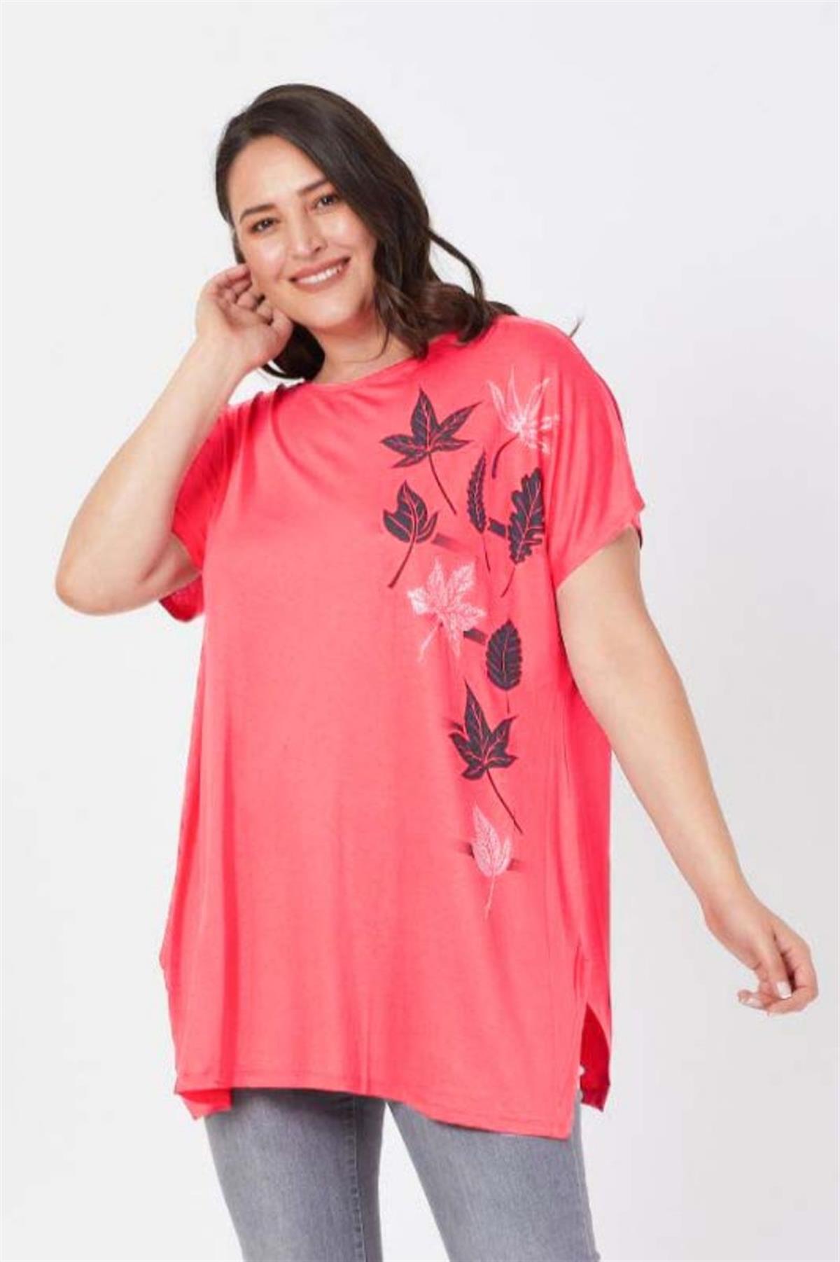 Tshirt Büyük Beden Salaş Sarmaşık Yaprak Baskılı T-Shirt Narçiçeği