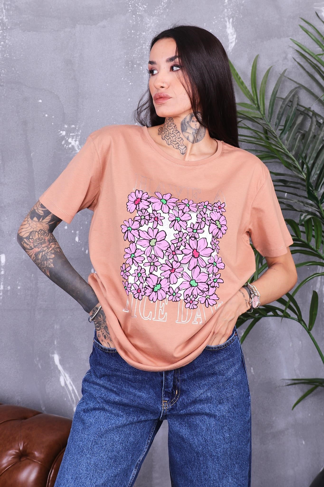 Tshirt Çiçek Baskılı Parlak Tshirt