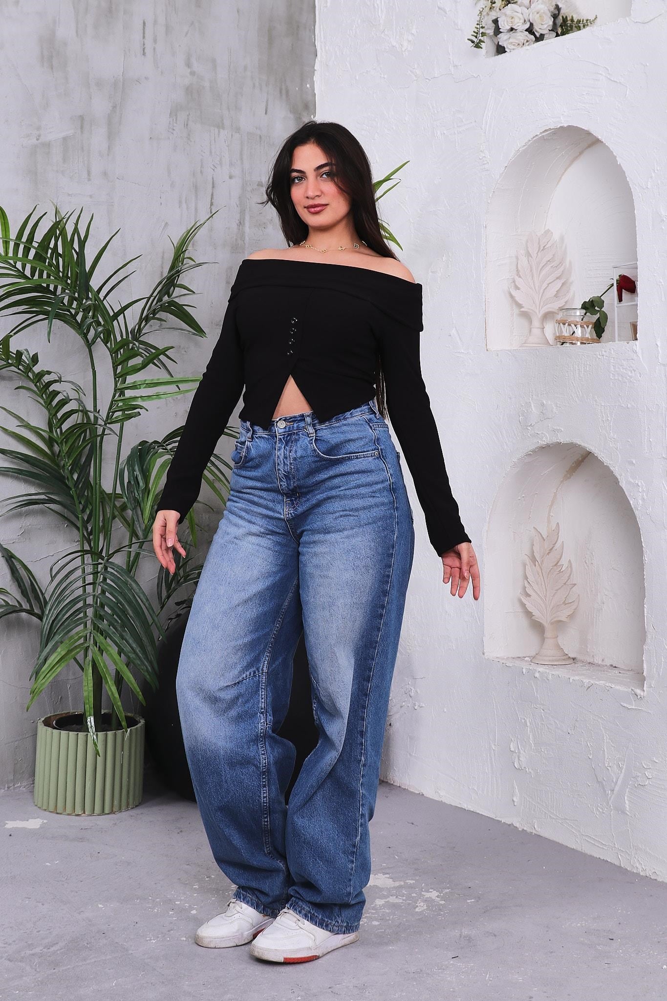 Bluz Düğmeli Carmen Yaka Bluz