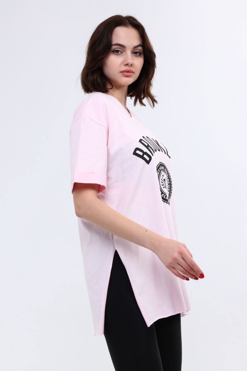Tshirt Kadın Önü Baskılı Yırtmaçlı T-Shirt Pembe