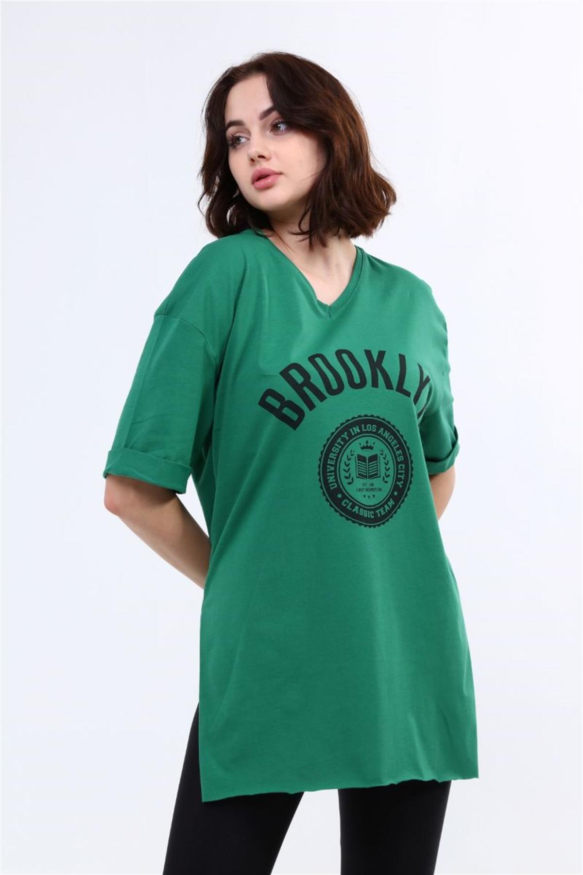 Tshirt Kadın Önü Baskılı Yırtmaçlı T-Shirt Yeşil