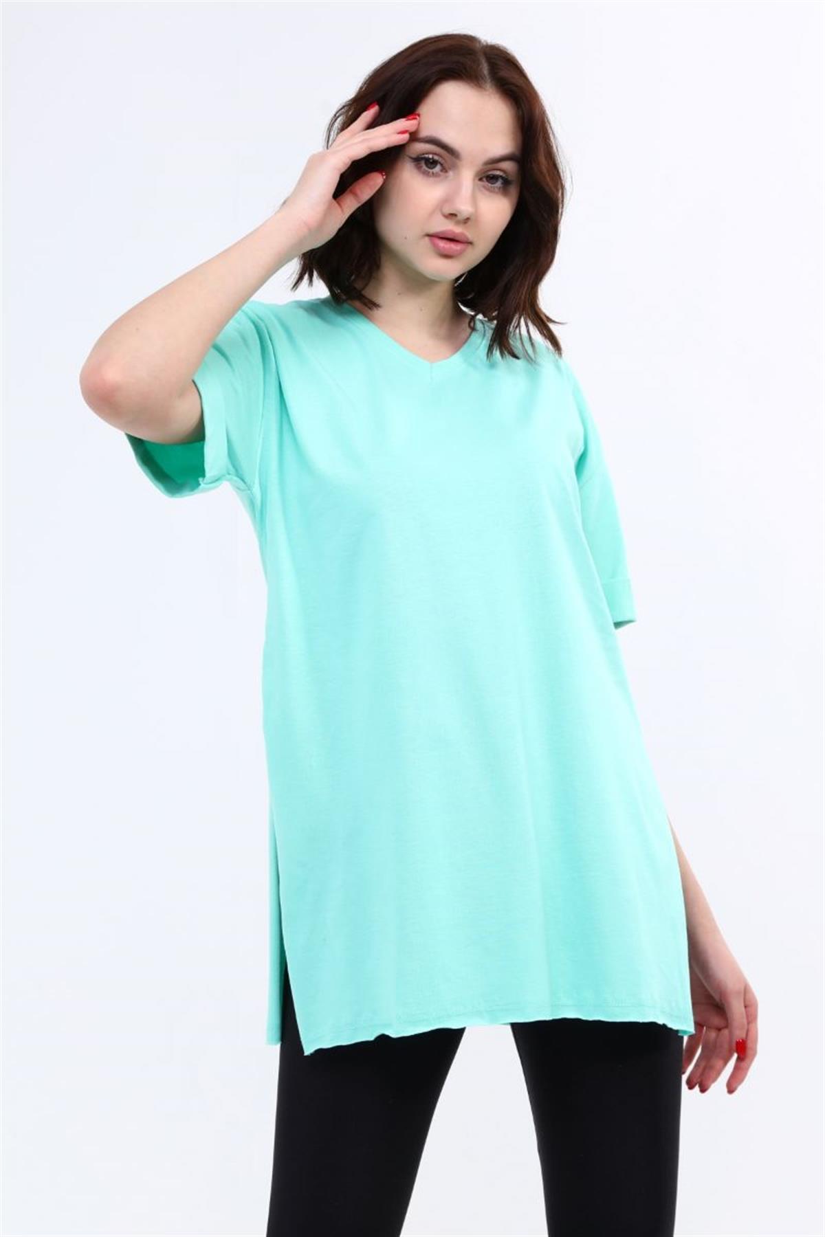Tshirt Kadın V Yaka Yırtmaçlı Basic T-Shirt Su Yeşili