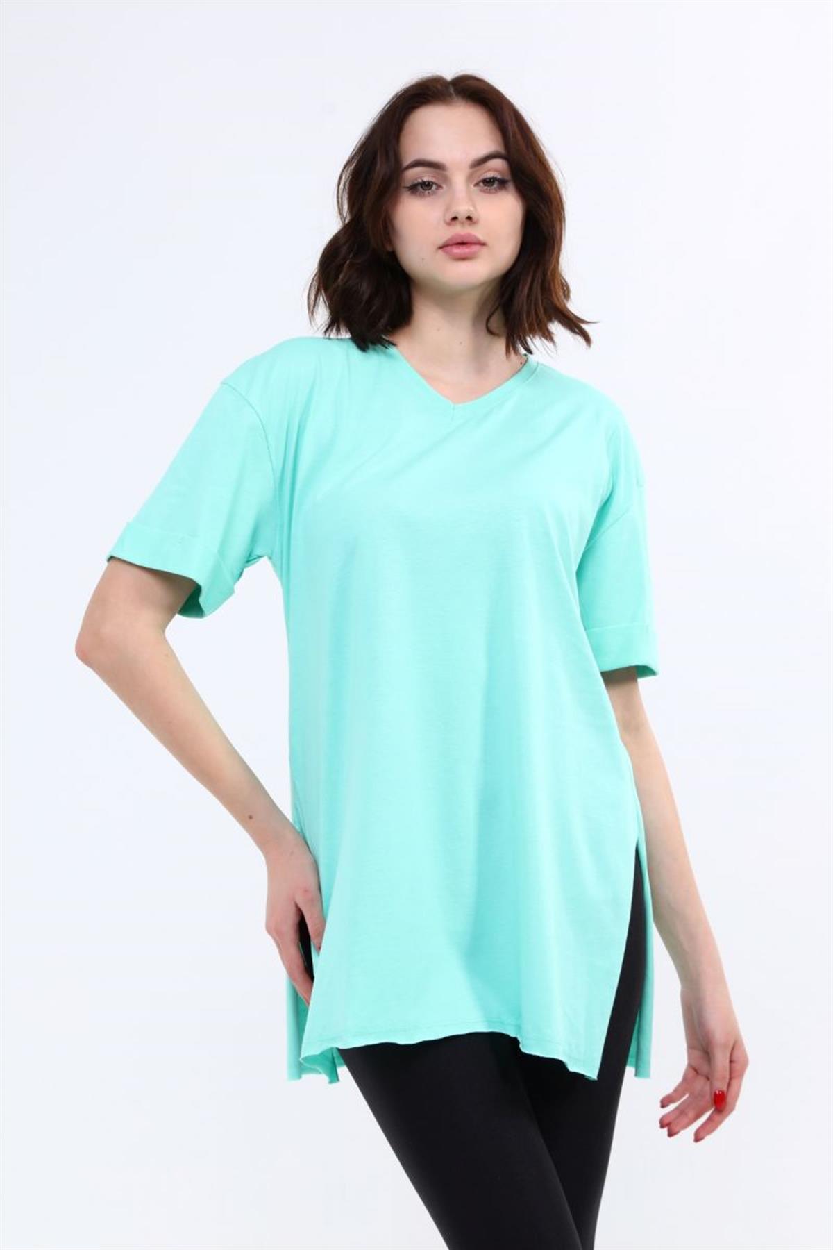 Tshirt Kadın V Yaka Yırtmaçlı Basic T-Shirt Su Yeşili