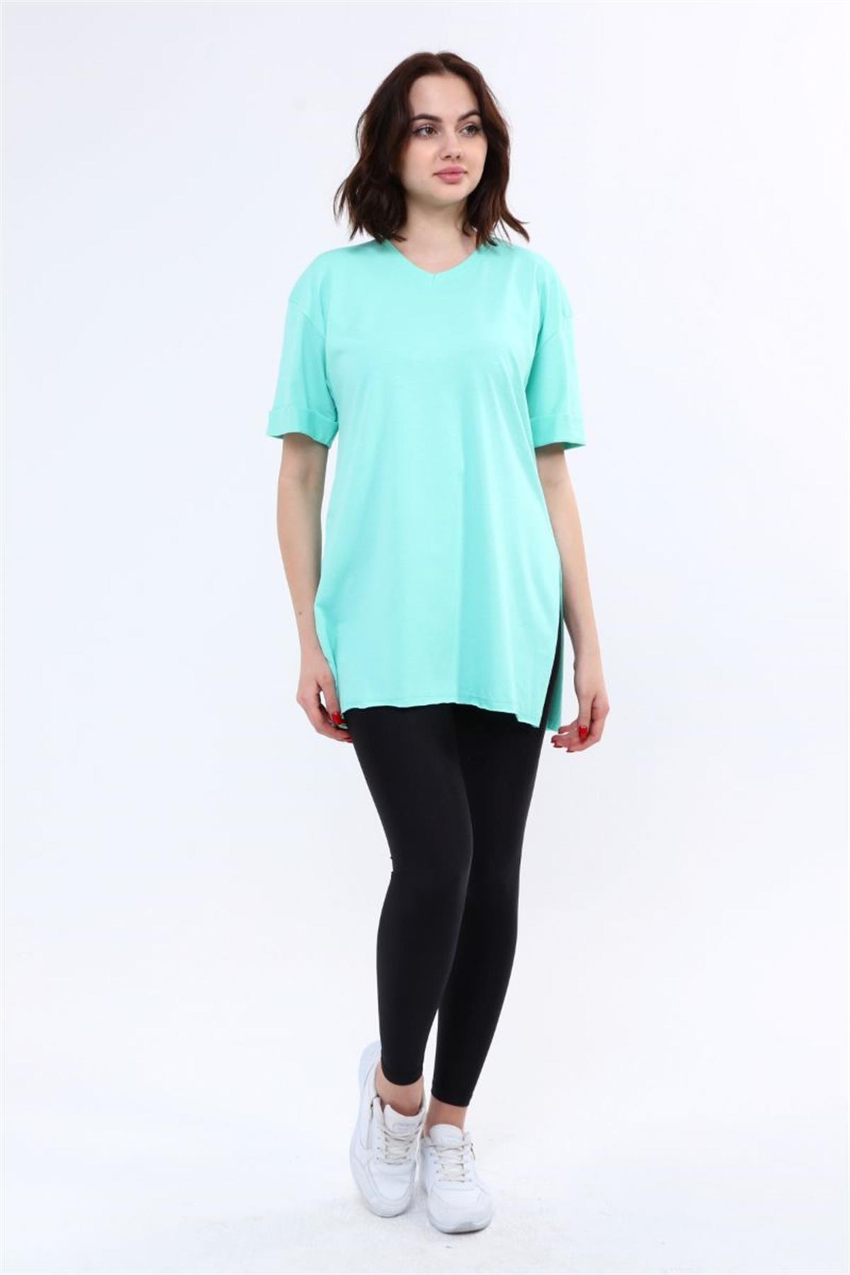 Tshirt Kadın V Yaka Yırtmaçlı Basic T-Shirt Su Yeşili