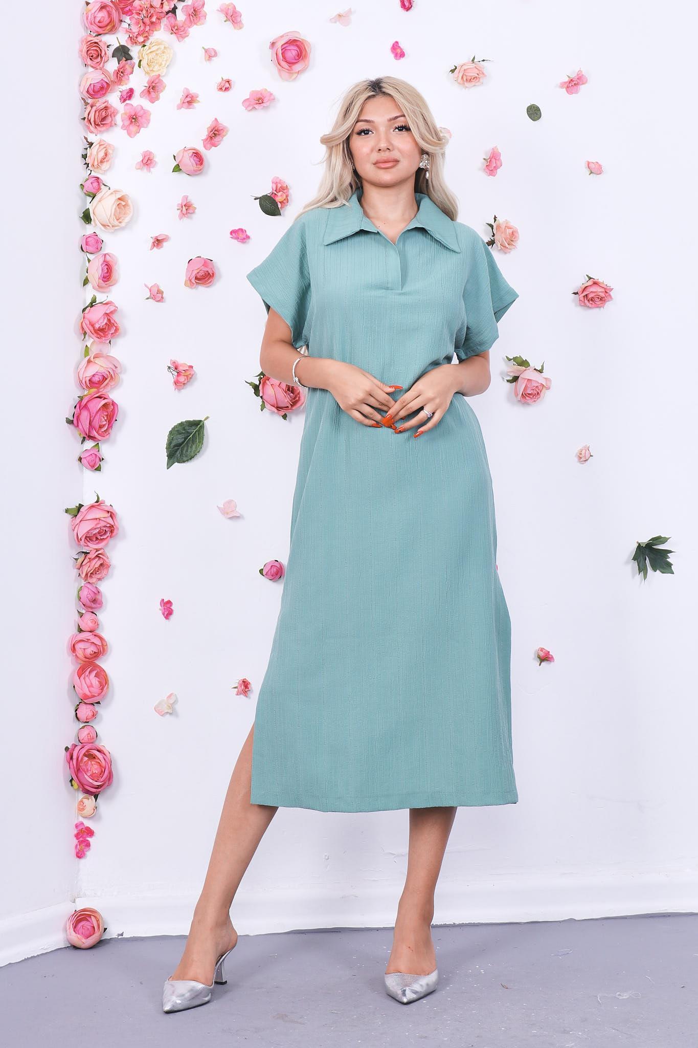 Elbise Polo Yaka Yırtmaçlı Elbise