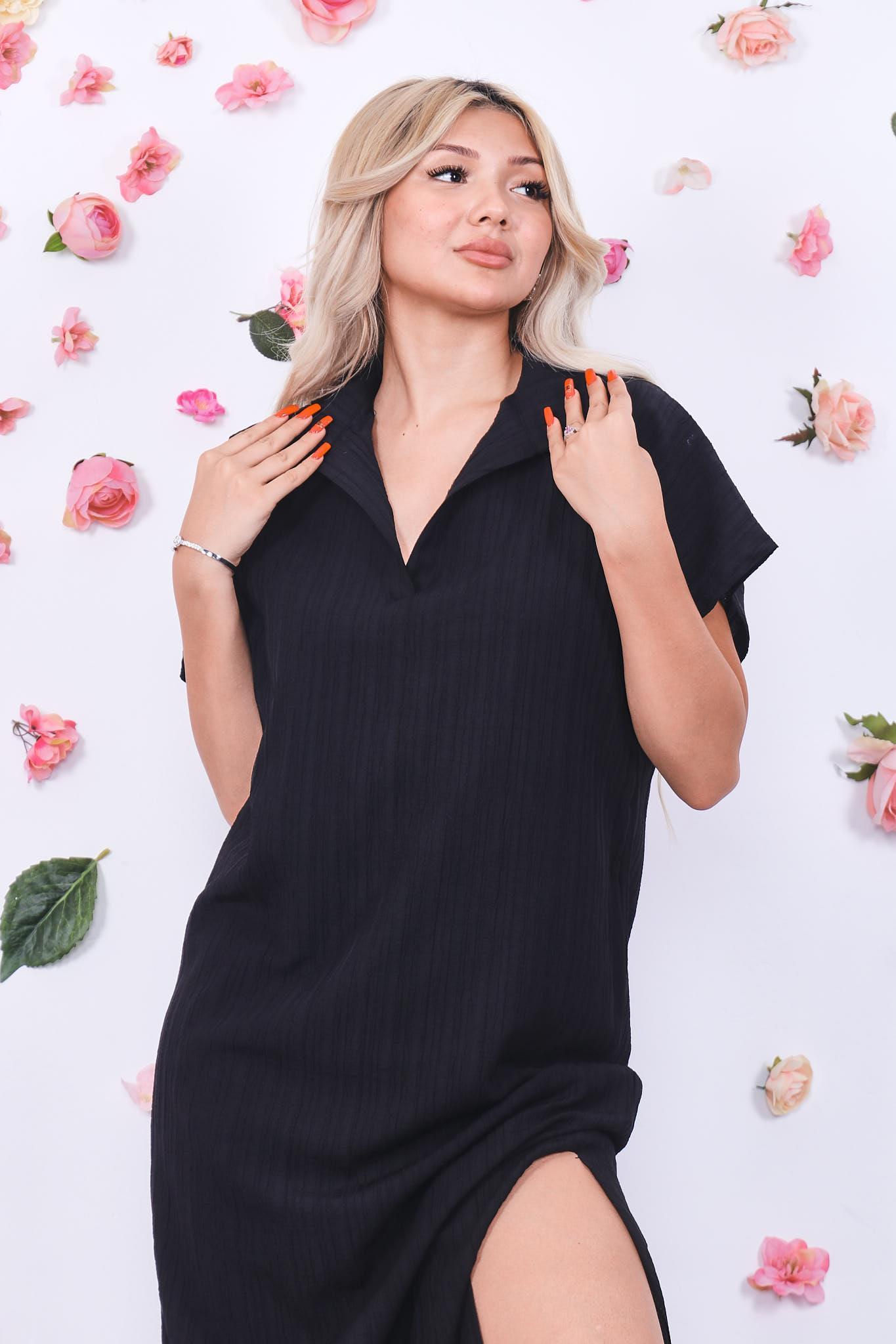 Elbise Polo Yaka Yırtmaçlı Elbise