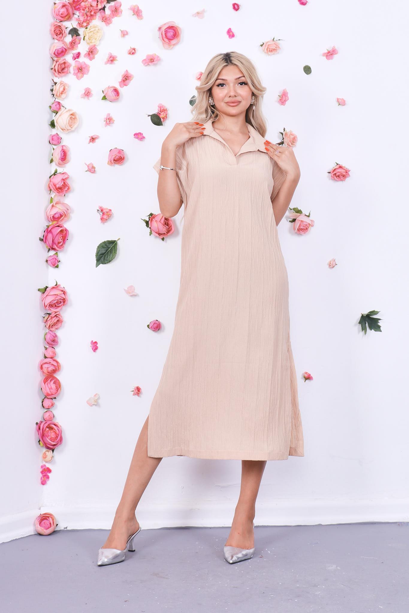 Elbise Polo Yaka Yırtmaçlı Elbise