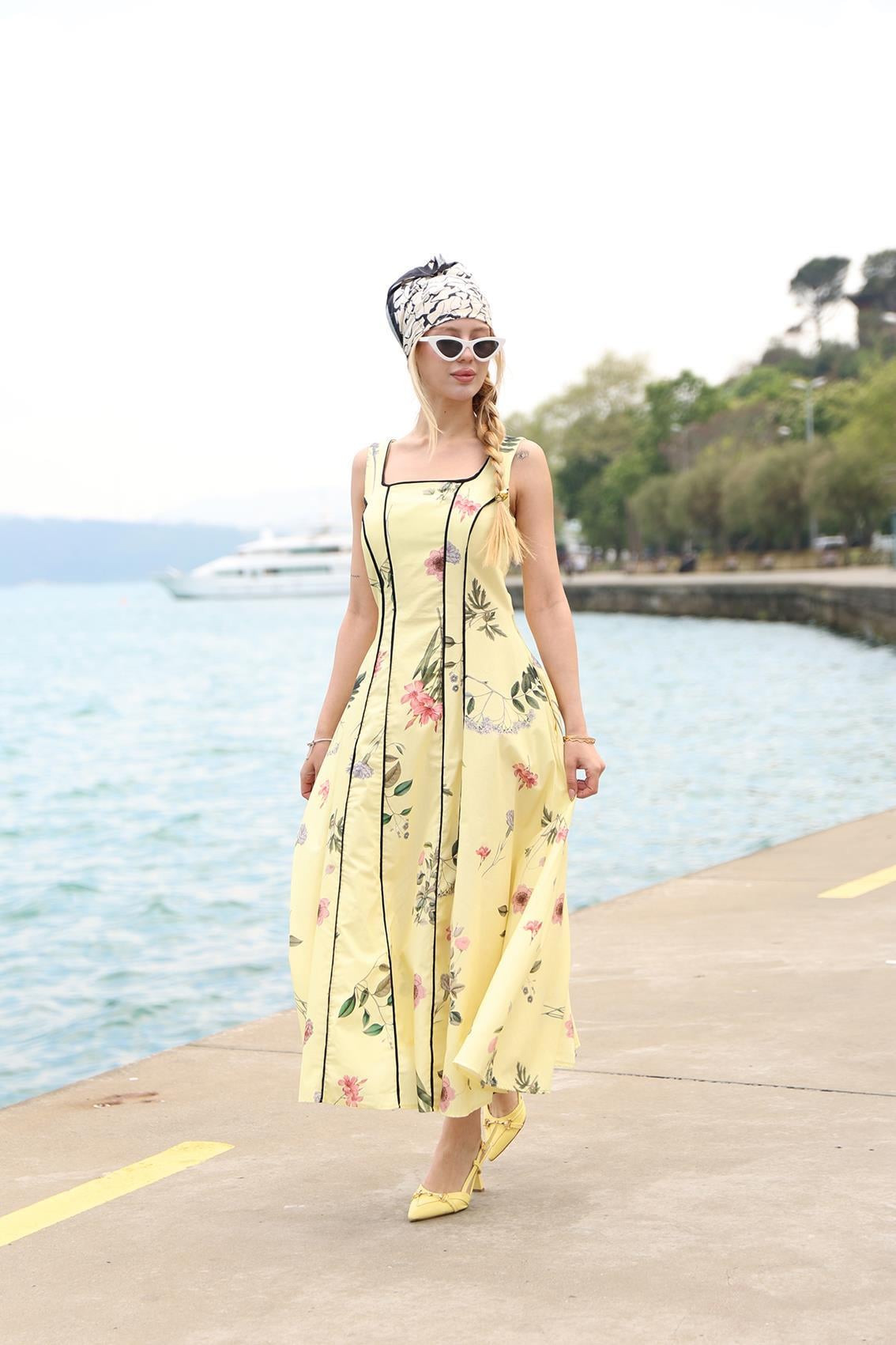 Elbise Şerit Detaylı Çiçek Desenli Poplin Kumaş Sarı Elbise