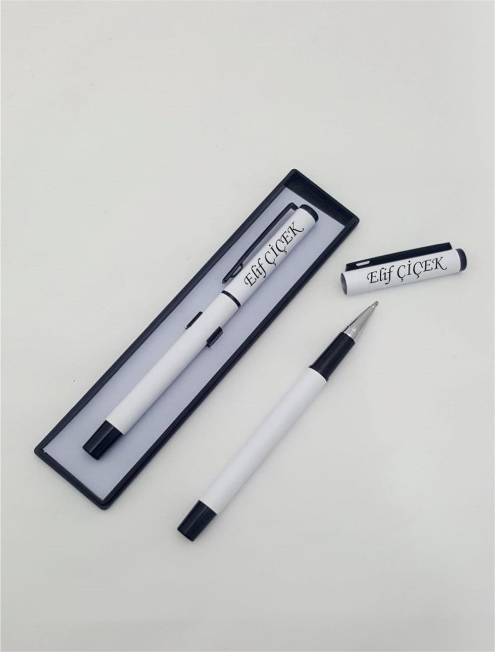 KalemKİŞİYE ÖZEL KUTULU İSİMLİ KALEM BEYAZ