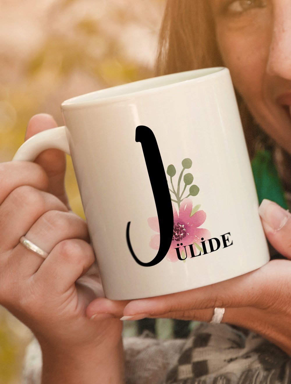 Harfli KupalarJ BAŞ HARFLİ ÇİÇEK TASARIM KUPA