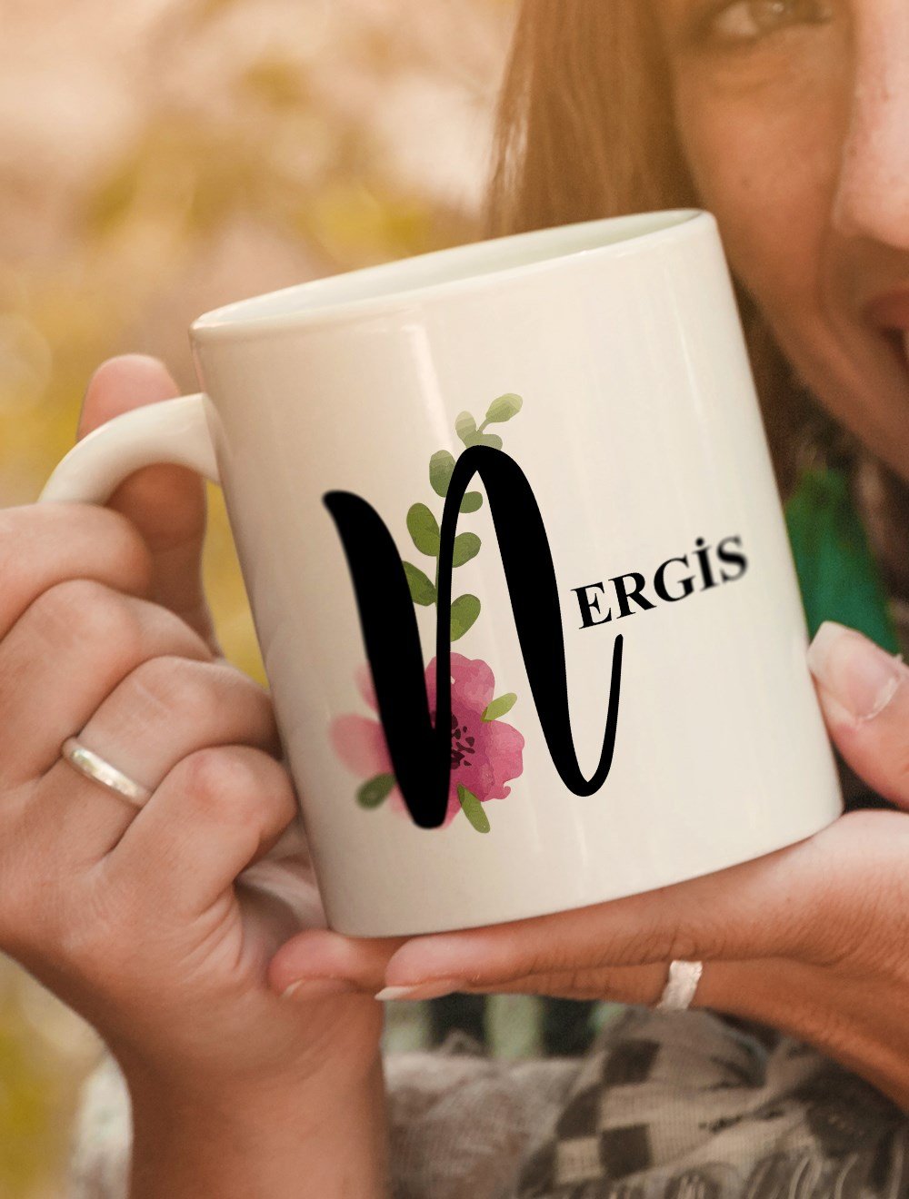 Harfli KupalarN BAŞ HARFLİ ÇİÇEK TASARIM KUPA