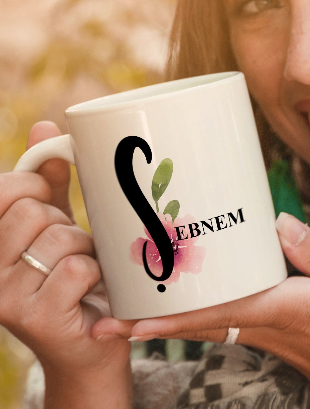 Harfli KupalarŞ BAŞ HARFLİ ÇİÇEK TASARIM  KUPA