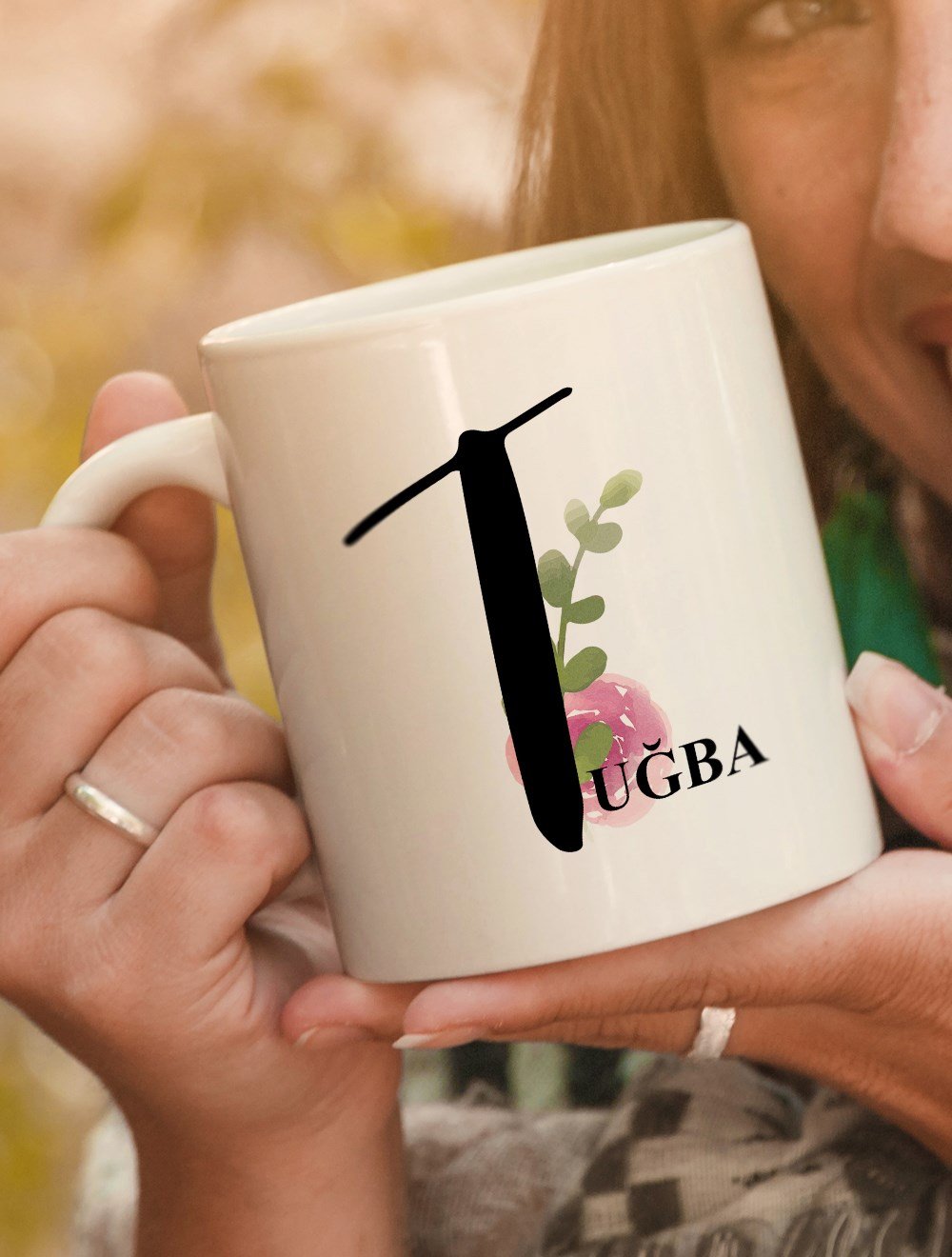 Harfli KupalarT BAŞ HARFLİ ÇİÇEK TASARIM KUPA