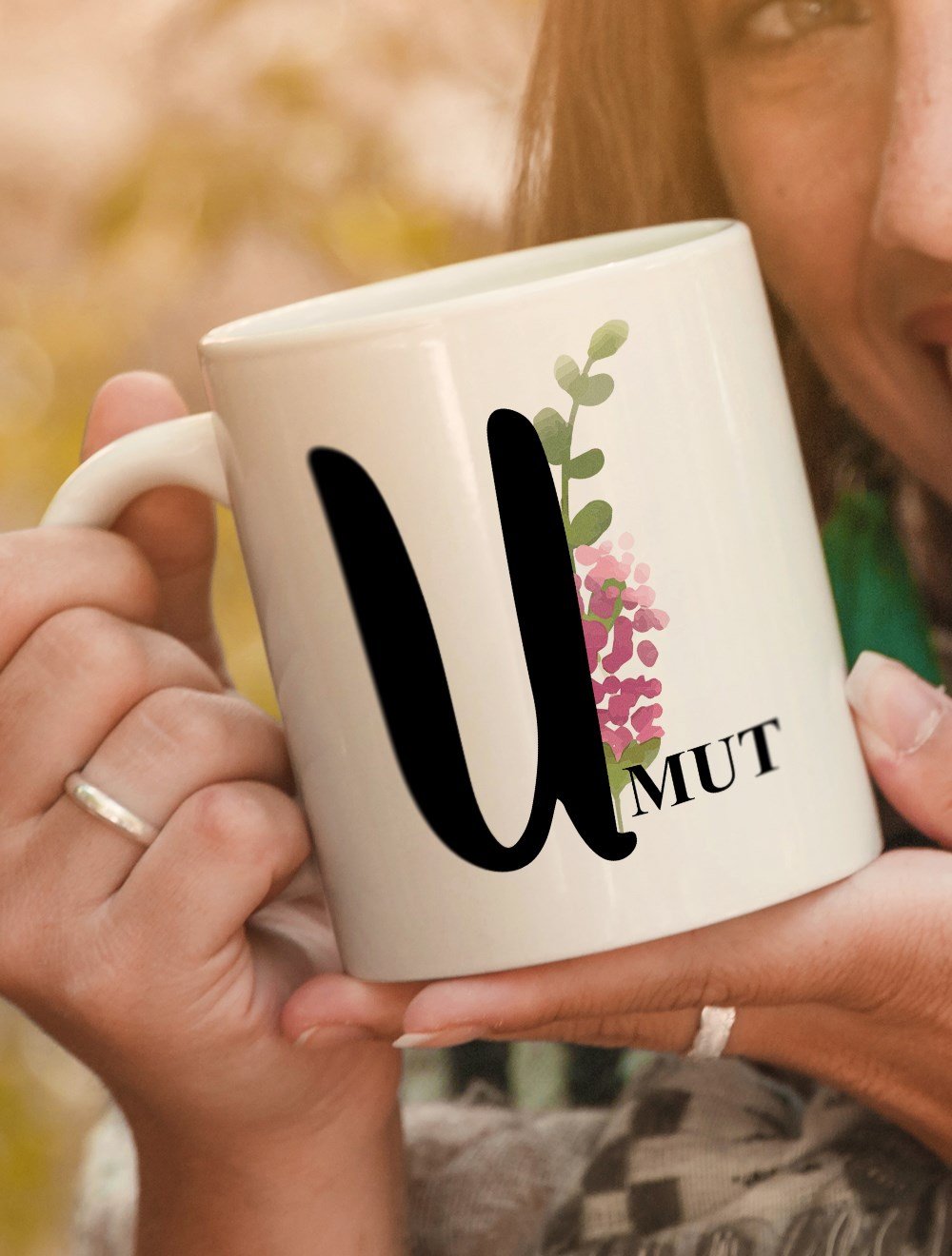 Harfli KupalarU BAŞ HARFLİ ÇİÇEK TASARIM KUPA