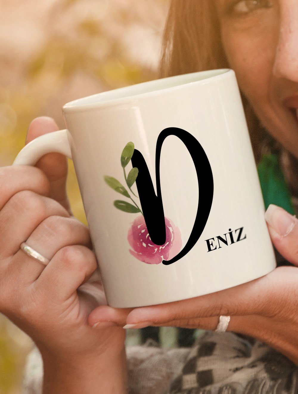 Harfli KupalarD BAŞ HARFLİ ÇİÇEK TASARIM KUPA