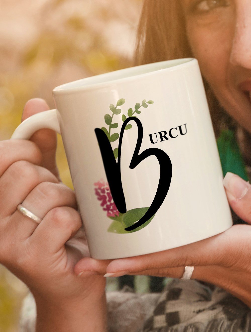 Harfli KupalarB BAŞ HARFLİ ÇİÇEK TASARIM KUPA