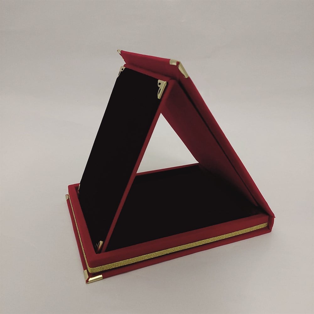 Metal Baskılı PlaketlerKIRMIZI KADİFE KUTULU METAL BASKILI PLAKET ( 15 x 20 cm )