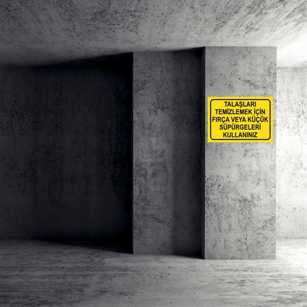 TORNA - PLANYA - FREZE - CNCTALAŞLARI TEMİZLEMEK İÇİN FIRÇA VEYA KÜÇÜK SÜPÜRGELERİ KULLANINIZ İŞ GÜVENLİĞİ UYARI LEVHASI