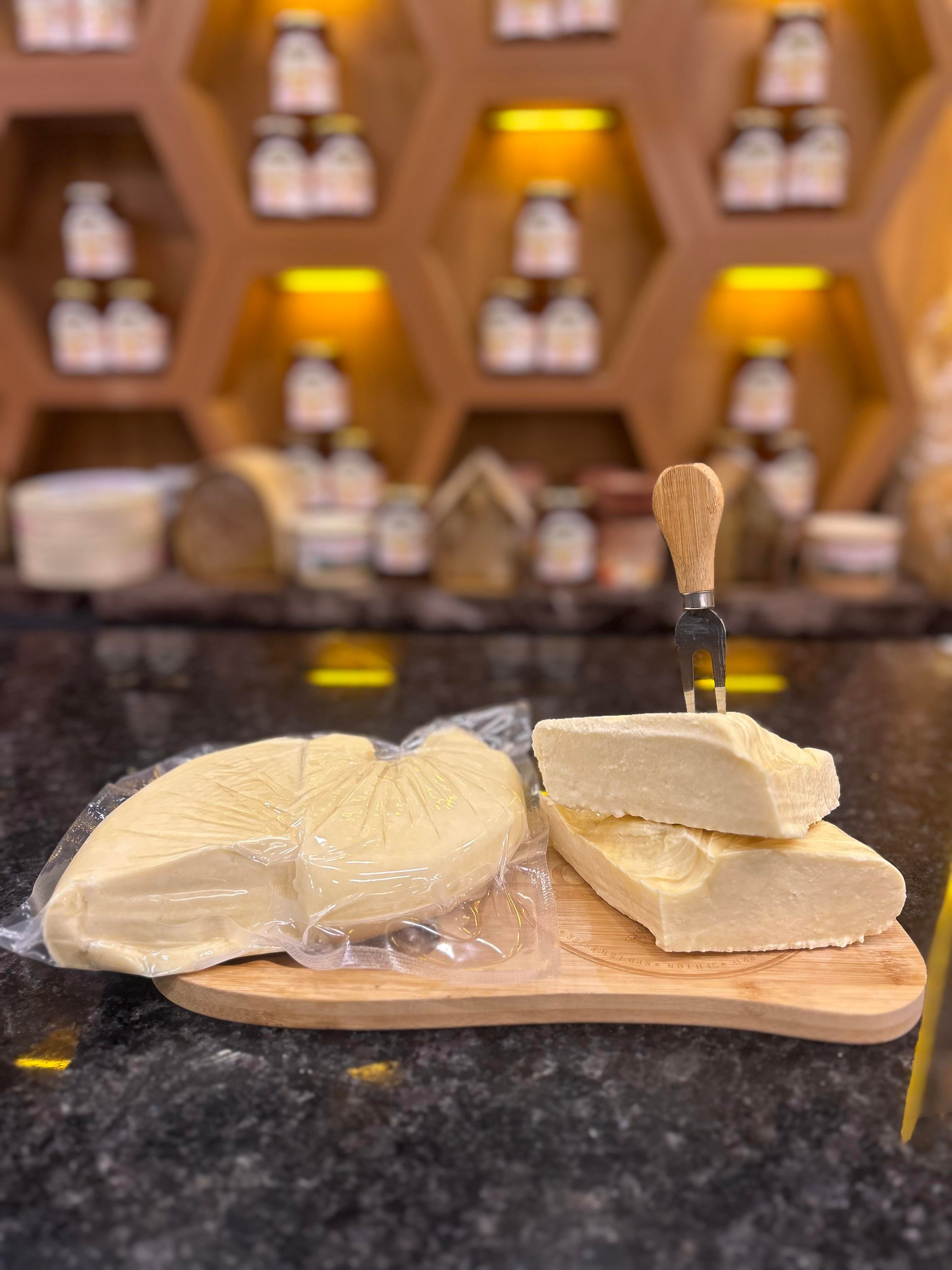 Kars Tam Yağlı Beyaz Peyniri 1 Kg 