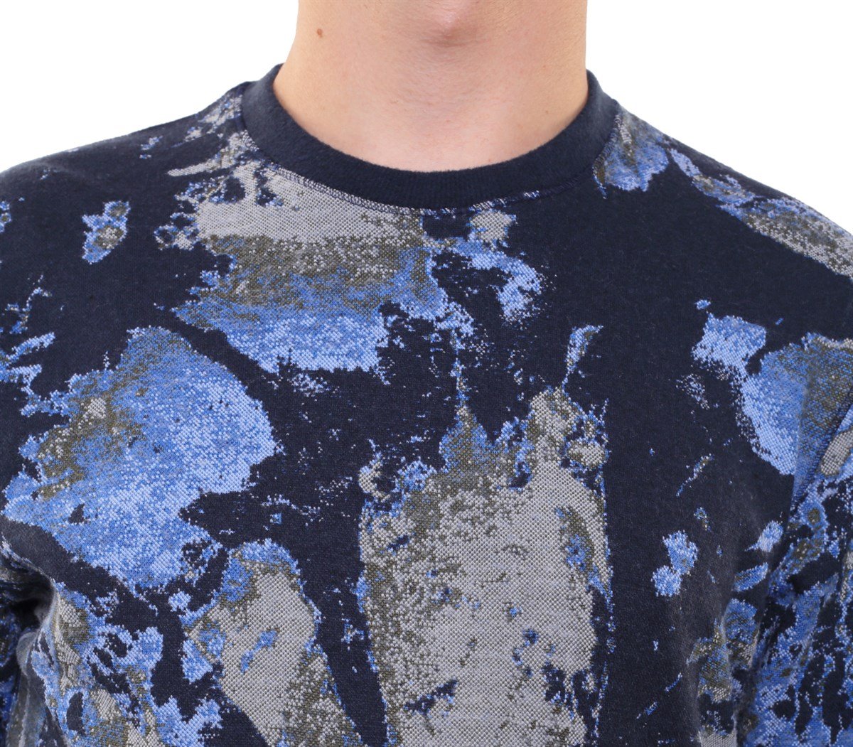 Yuvarlak Yaka Sweatshirt 