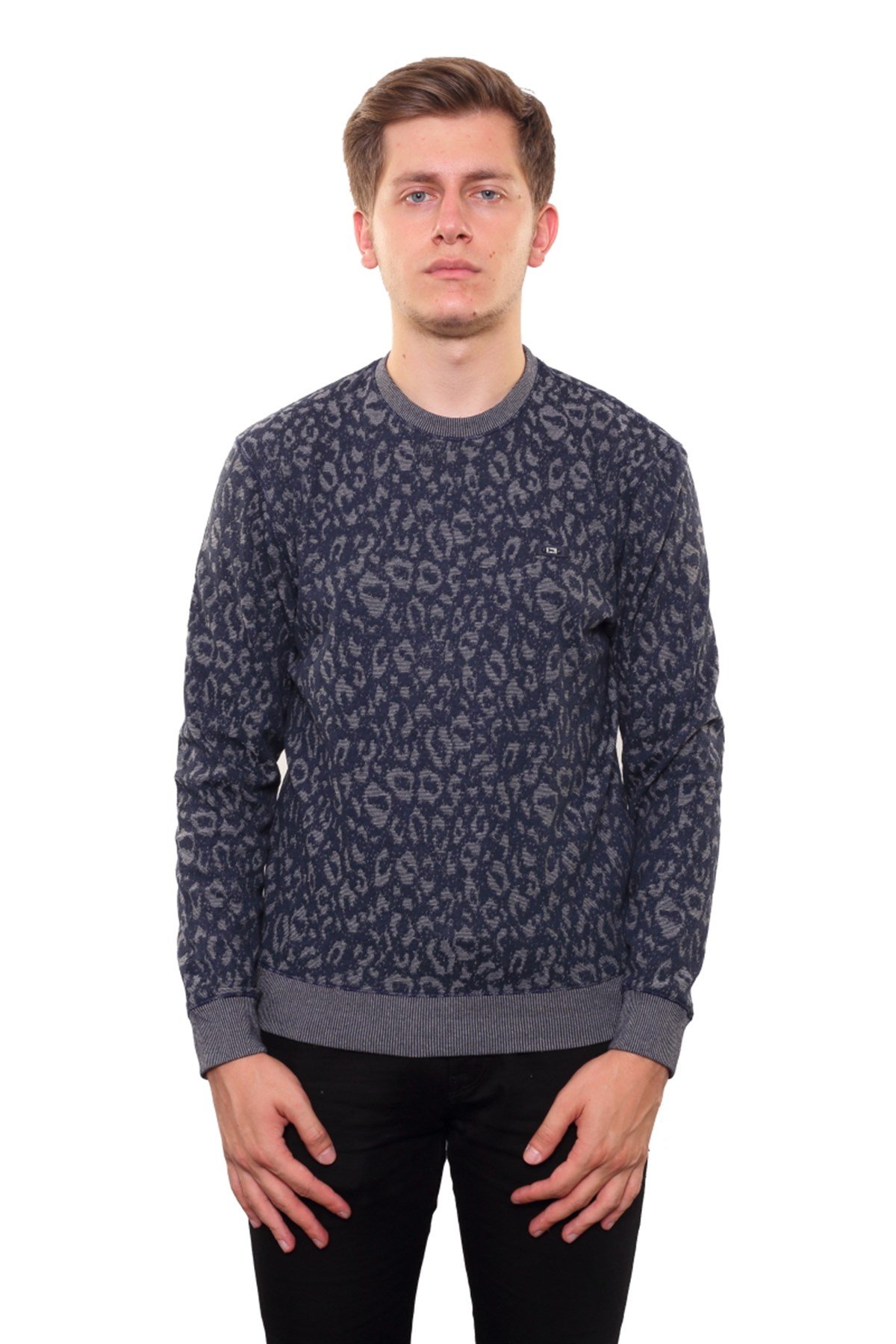 Yuvarlak Yaka Sweatshirt 