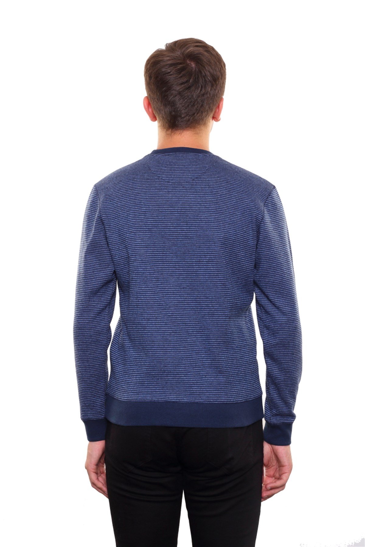 Yuvarlak Yaka Sweatshirt 