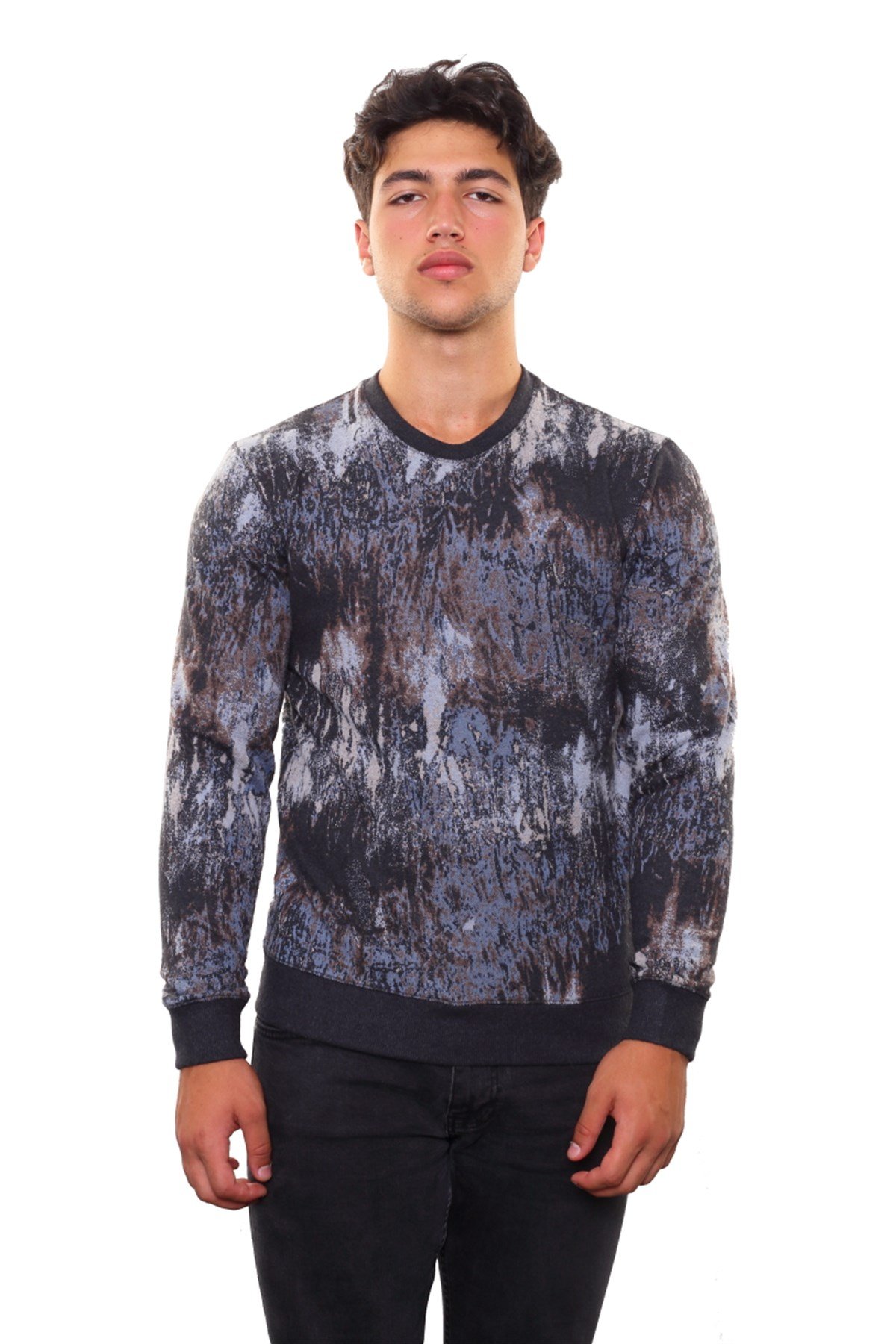 Yuvarlak Yaka Sweatshirt 