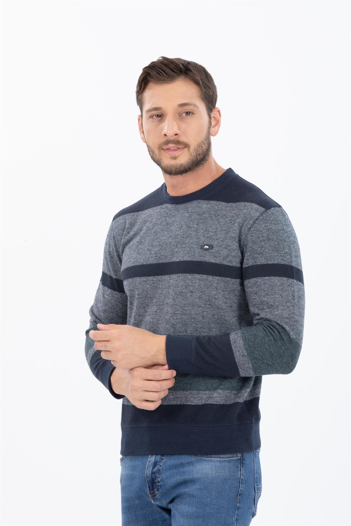 Yuvarlak Yaka Sweatshirt 