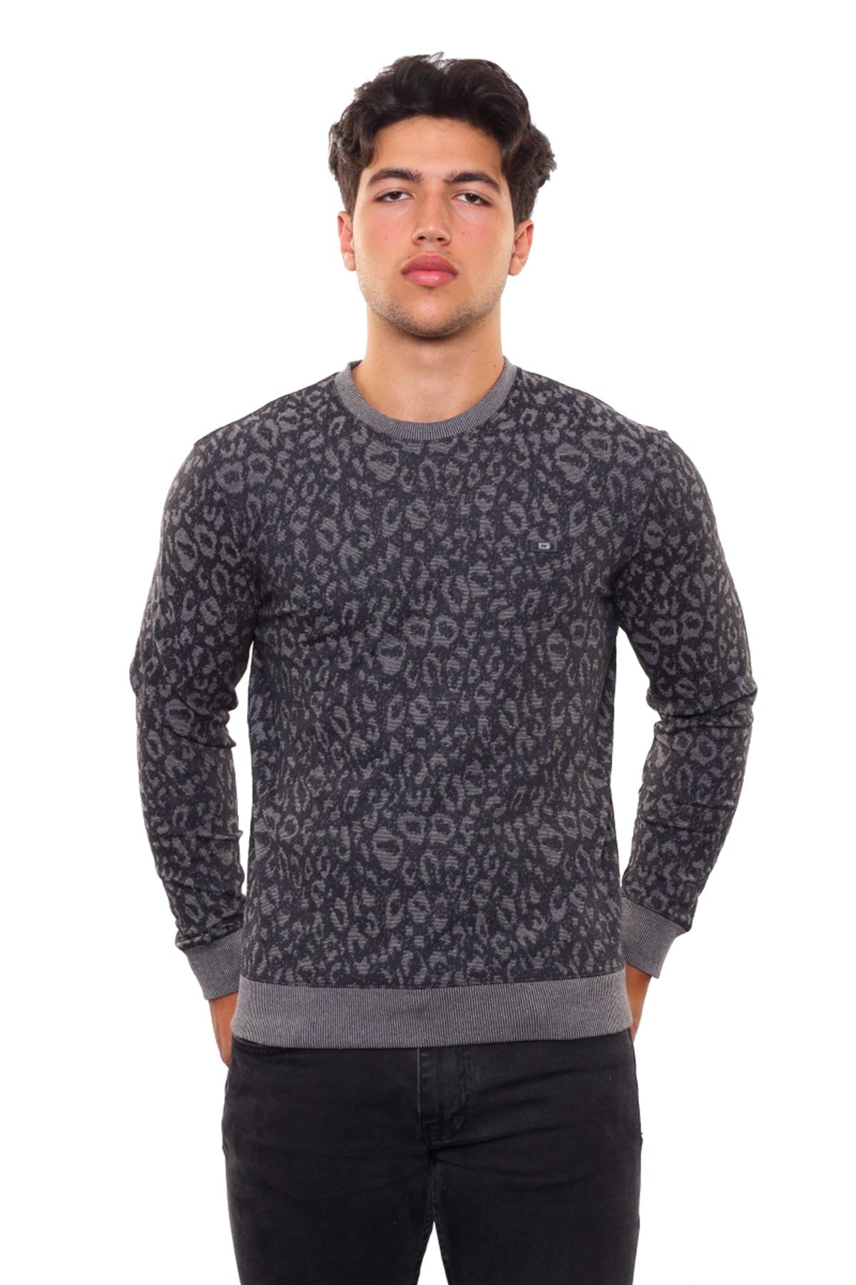 Yuvarlak Yaka Sweatshirt 