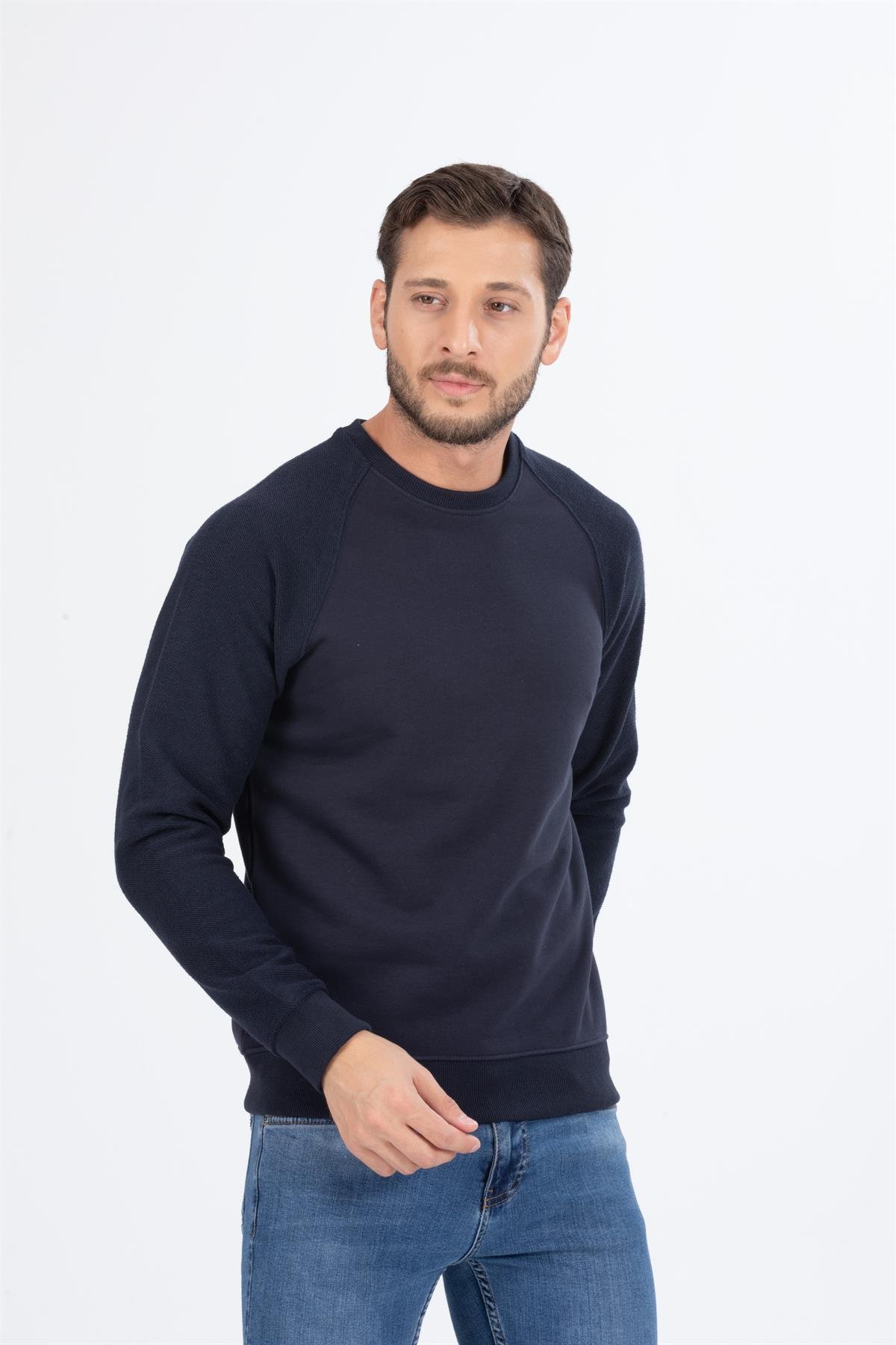 Yuvarlak Yaka Sweatshirt 